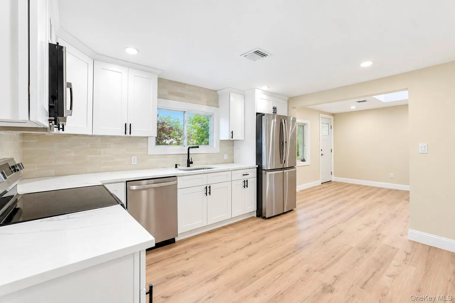 11 Tell Avenue, Babylon, NY, 3 Bedrooms Bedrooms, 5 Rooms Rooms,1 BathroomBathrooms,Residential,For Rent,Tell,0,1056151 11 Tell Avenue, Babylon, NY, 3 Bedrooms Bedrooms, 5 Rooms Rooms,1 BathroomBathrooms,Residential,For Rent,Tell,0,1056151