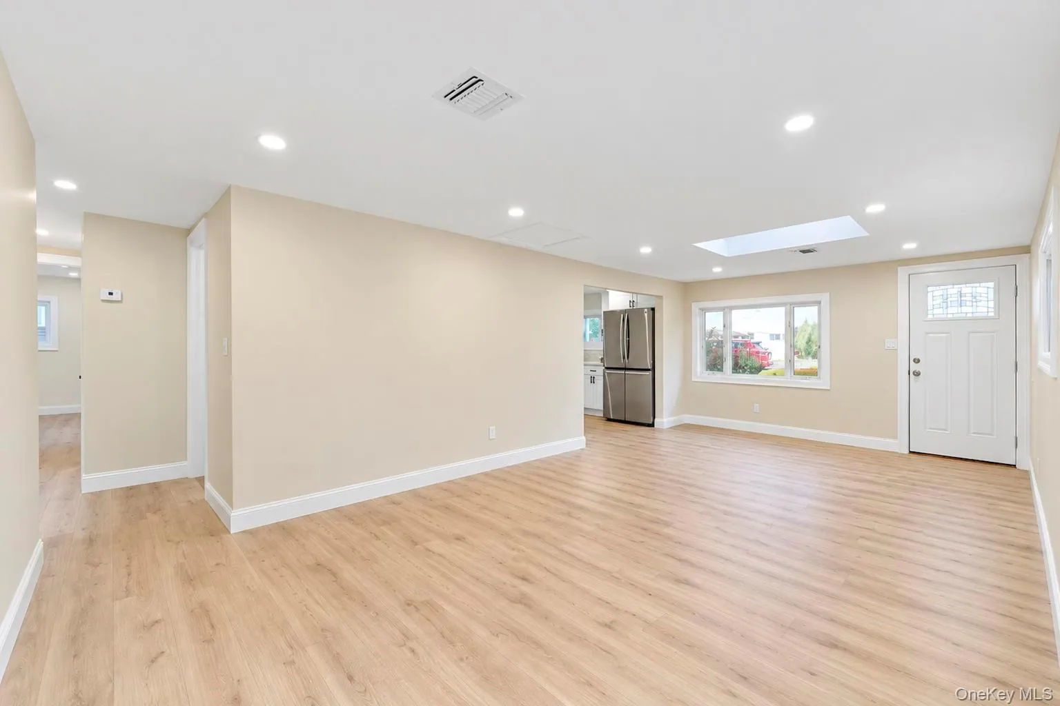 11 Tell Avenue, Babylon, NY, 3 Bedrooms Bedrooms, 5 Rooms Rooms,1 BathroomBathrooms,Residential,For Rent,Tell,0,1056151 11 Tell Avenue, Babylon, NY, 3 Bedrooms Bedrooms, 5 Rooms Rooms,1 BathroomBathrooms,Residential,For Rent,Tell,0,1056151