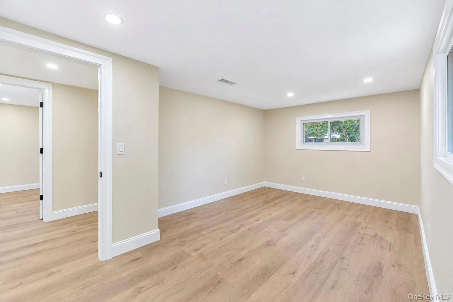 11 Tell Avenue, Babylon, NY, 3 Bedrooms Bedrooms, 5 Rooms Rooms,1 BathroomBathrooms,Residential,For Rent,Tell,0,1056151 11 Tell Avenue, Babylon, NY, 3 Bedrooms Bedrooms, 5 Rooms Rooms,1 BathroomBathrooms,Residential,For Rent,Tell,0,1056151