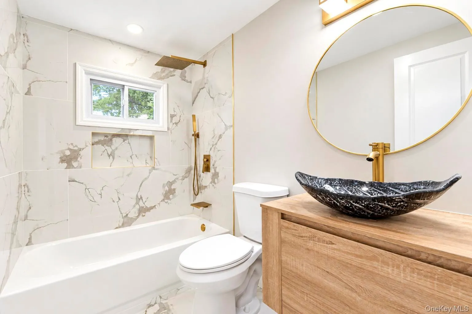 11 Tell Avenue, Babylon, NY, 3 Bedrooms Bedrooms, 5 Rooms Rooms,1 BathroomBathrooms,Residential,For Rent,Tell,0,1056151 11 Tell Avenue, Babylon, NY, 3 Bedrooms Bedrooms, 5 Rooms Rooms,1 BathroomBathrooms,Residential,For Rent,Tell,0,1056151