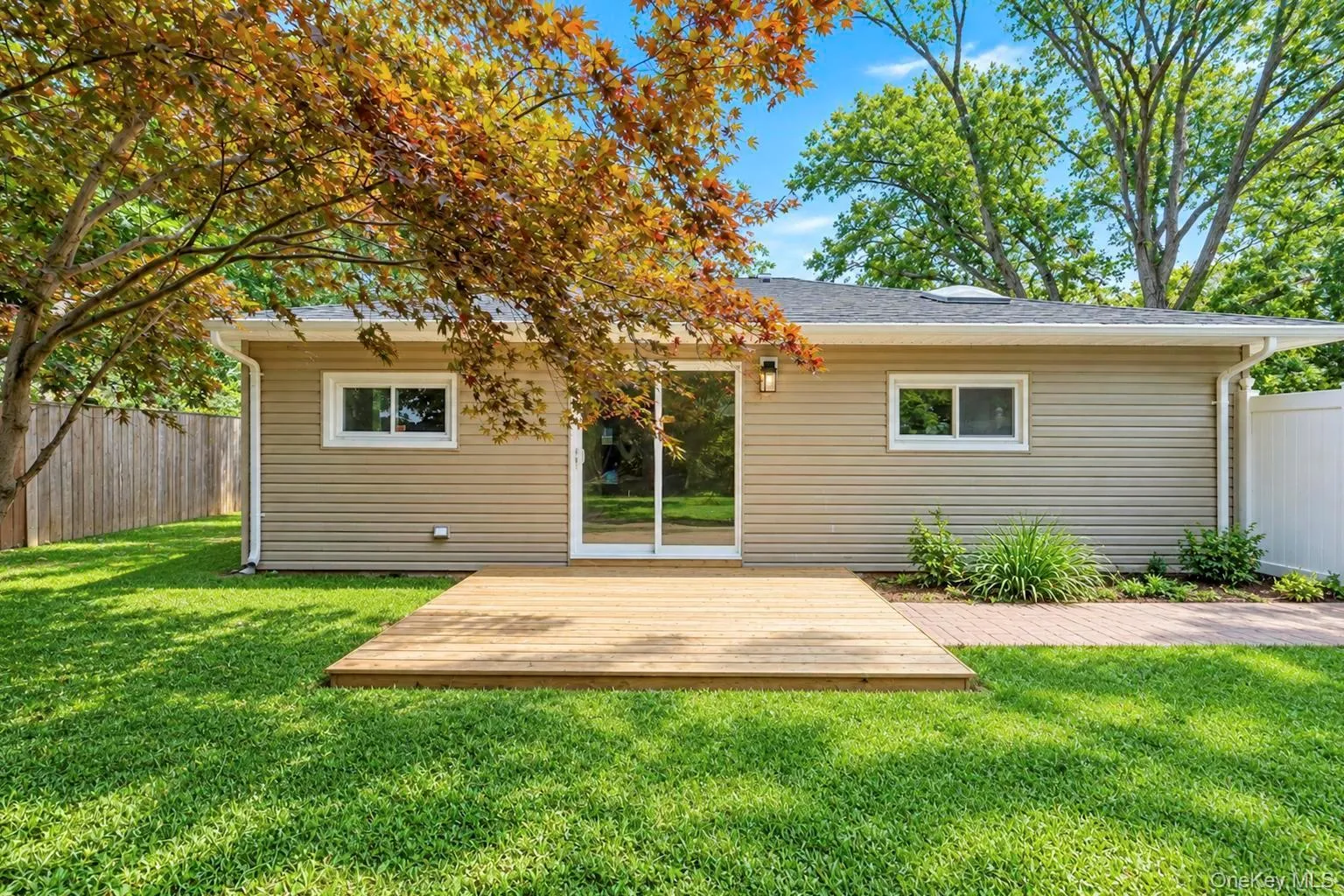 11 Tell Avenue, Babylon, NY, 3 Bedrooms Bedrooms, 5 Rooms Rooms,1 BathroomBathrooms,Residential,For Rent,Tell,0,1056151 11 Tell Avenue, Babylon, NY, 3 Bedrooms Bedrooms, 5 Rooms Rooms,1 BathroomBathrooms,Residential,For Rent,Tell,0,1056151
