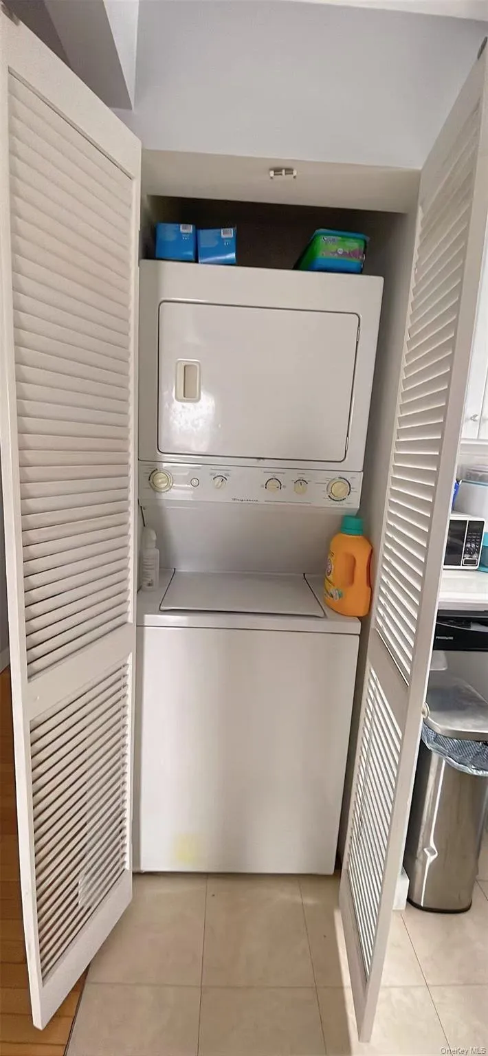 14326 41st Avenue, New York, NY, 2 Bedrooms Bedrooms, 5 Rooms Rooms,2 BathroomsBathrooms,Residential,For Rent,41st,0,1056153 14326 41st Avenue, New York, NY, 2 Bedrooms Bedrooms, 5 Rooms Rooms,2 BathroomsBathrooms,Residential,For Rent,41st,0,1056153