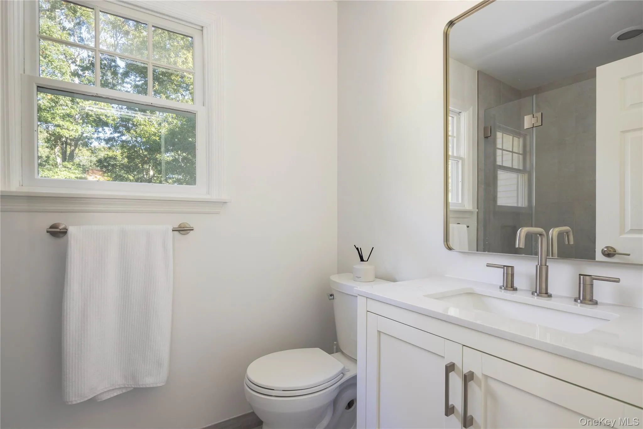 11 Country Estates Road, Southampton, New York 11977