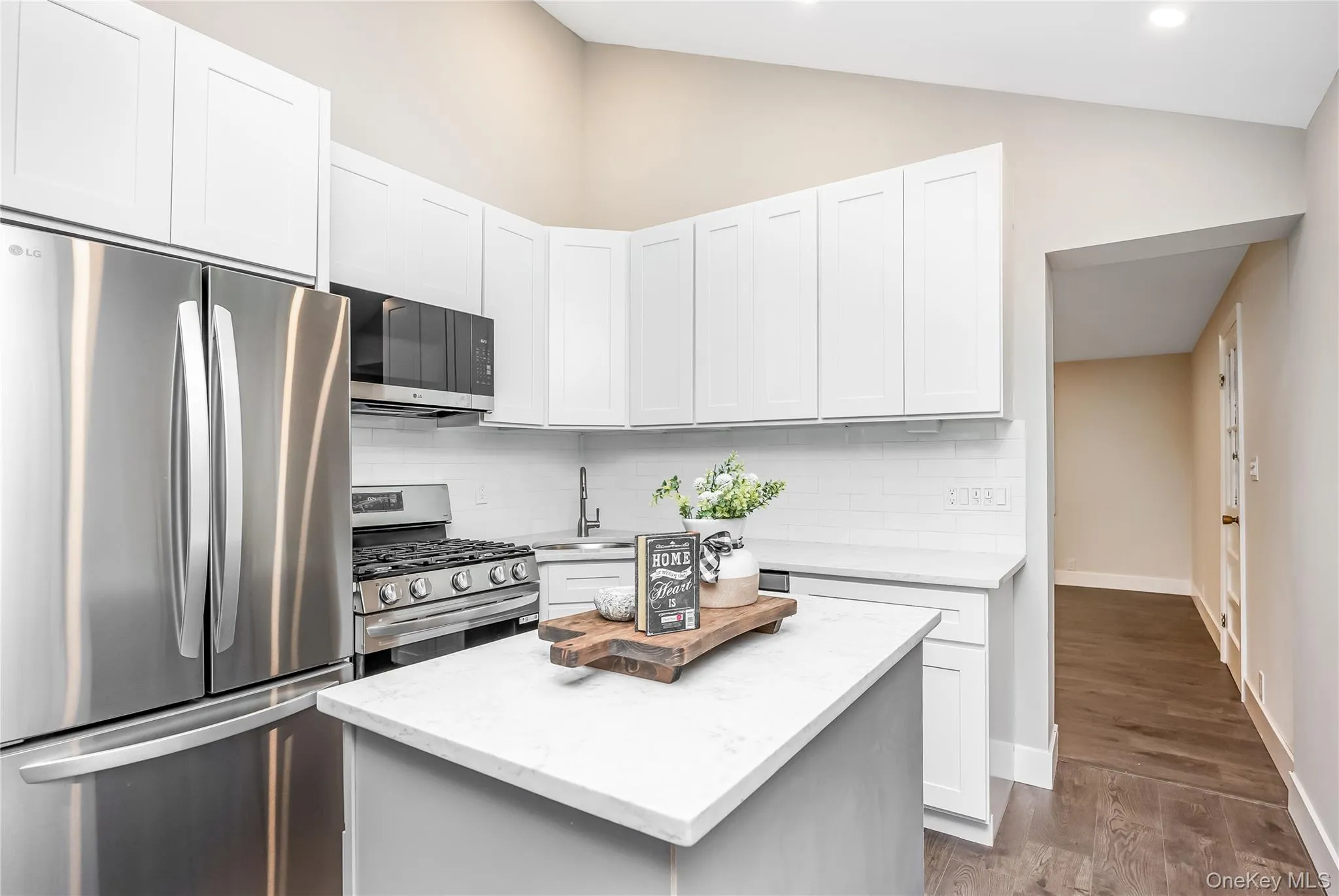 419 Ocean Avenue, Hempstead, NY, 3 Bedrooms Bedrooms, 8 Rooms Rooms,1 BathroomBathrooms,Residential,For Rent,Ocean,0,1056163 419 Ocean Avenue, Hempstead, NY, 3 Bedrooms Bedrooms, 8 Rooms Rooms,1 BathroomBathrooms,Residential,For Rent,Ocean,0,1056163