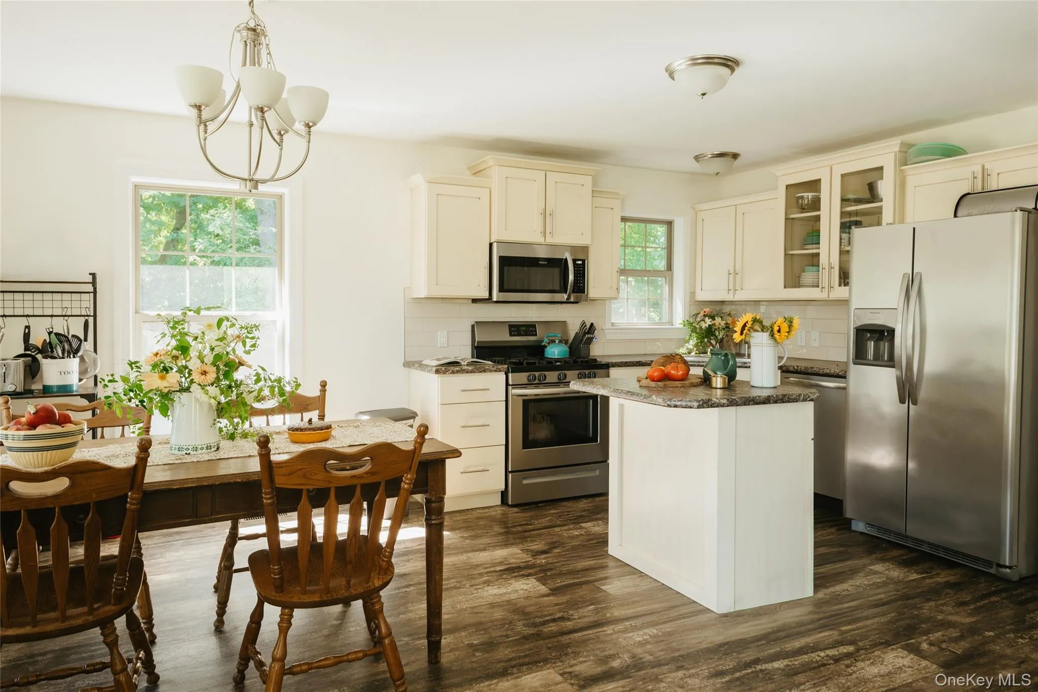 303 Old Stage Road, Ulster, NY, 2 Bedrooms Bedrooms, 6 Rooms Rooms,2 BathroomsBathrooms,Residential,For Rent,Old Stage,0,1056165 303 Old Stage Road, Ulster, NY, 2 Bedrooms Bedrooms, 6 Rooms Rooms,2 BathroomsBathrooms,Residential,For Rent,Old Stage,0,1056165
