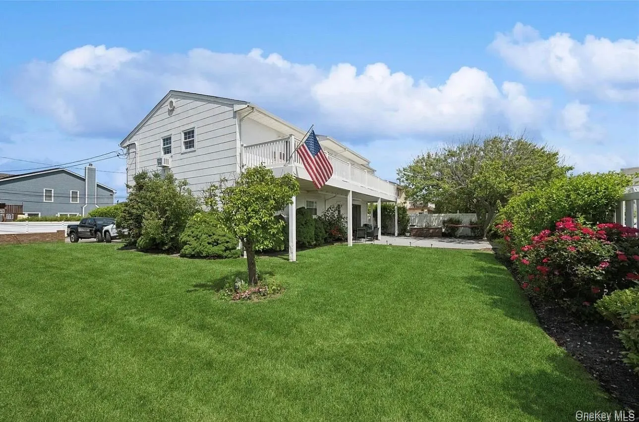 54 Acapulco Street, Hempstead, NY, 4 Bedrooms Bedrooms, 9 Rooms Rooms,3 BathroomsBathrooms,Residential,For Rent,Acapulco,0,1056175 54 Acapulco Street, Hempstead, NY, 4 Bedrooms Bedrooms, 9 Rooms Rooms,3 BathroomsBathrooms,Residential,For Rent,Acapulco,0,1056175