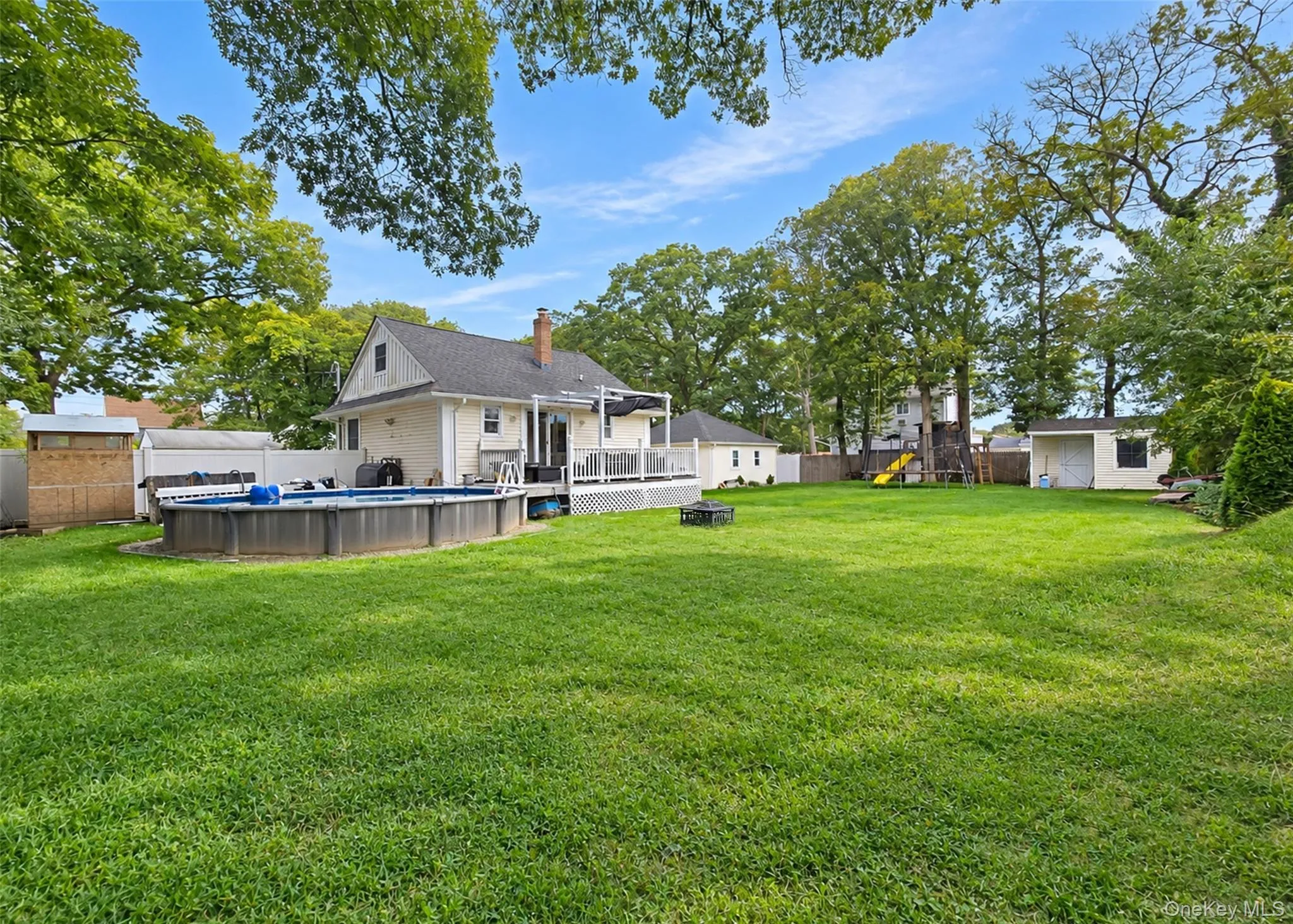 124 Bradford Avenue, Islip, NY, 2 Bedrooms Bedrooms, 6 Rooms Rooms,1 BathroomBathrooms,Residential,For Rent,Bradford,0,1056176 124 Bradford Avenue, Islip, NY, 2 Bedrooms Bedrooms, 6 Rooms Rooms,1 BathroomBathrooms,Residential,For Rent,Bradford,0,1056176