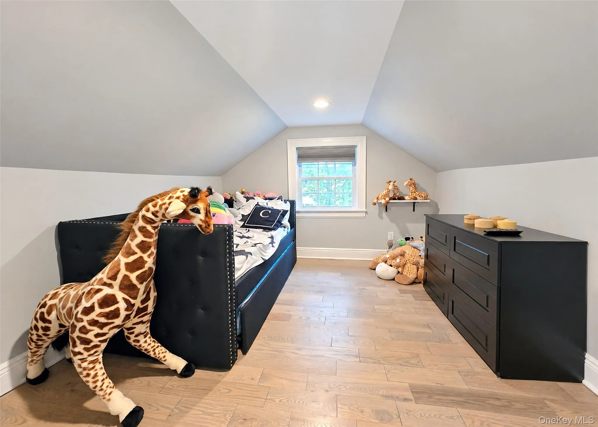 124 Bradford Avenue, Islip, NY, 2 Bedrooms Bedrooms, 6 Rooms Rooms,1 BathroomBathrooms,Residential,For Rent,Bradford,0,1056176 124 Bradford Avenue, Islip, NY, 2 Bedrooms Bedrooms, 6 Rooms Rooms,1 BathroomBathrooms,Residential,For Rent,Bradford,0,1056176