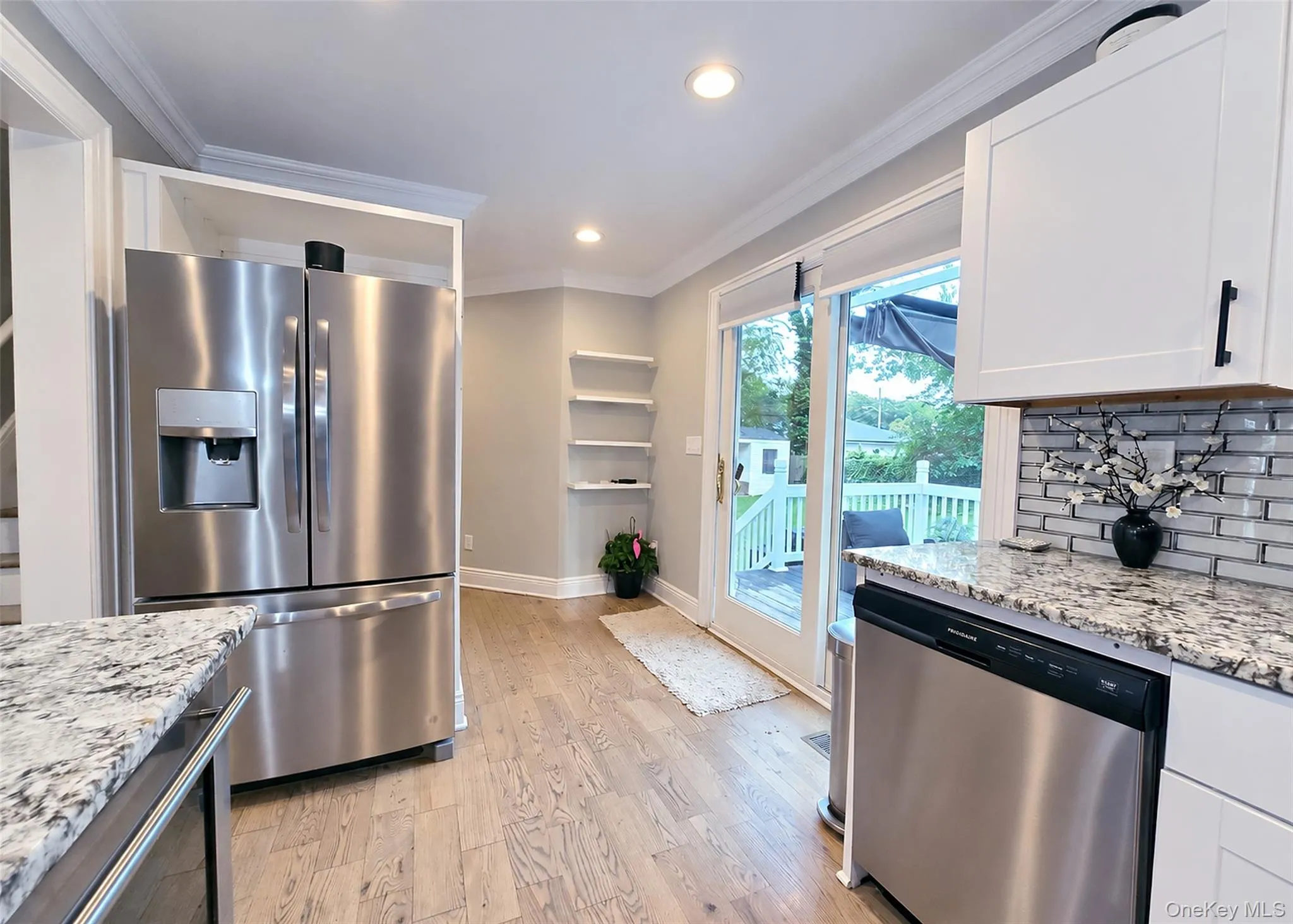 124 Bradford Avenue, Islip, NY, 2 Bedrooms Bedrooms, 6 Rooms Rooms,1 BathroomBathrooms,Residential,For Rent,Bradford,0,1056176 124 Bradford Avenue, Islip, NY, 2 Bedrooms Bedrooms, 6 Rooms Rooms,1 BathroomBathrooms,Residential,For Rent,Bradford,0,1056176