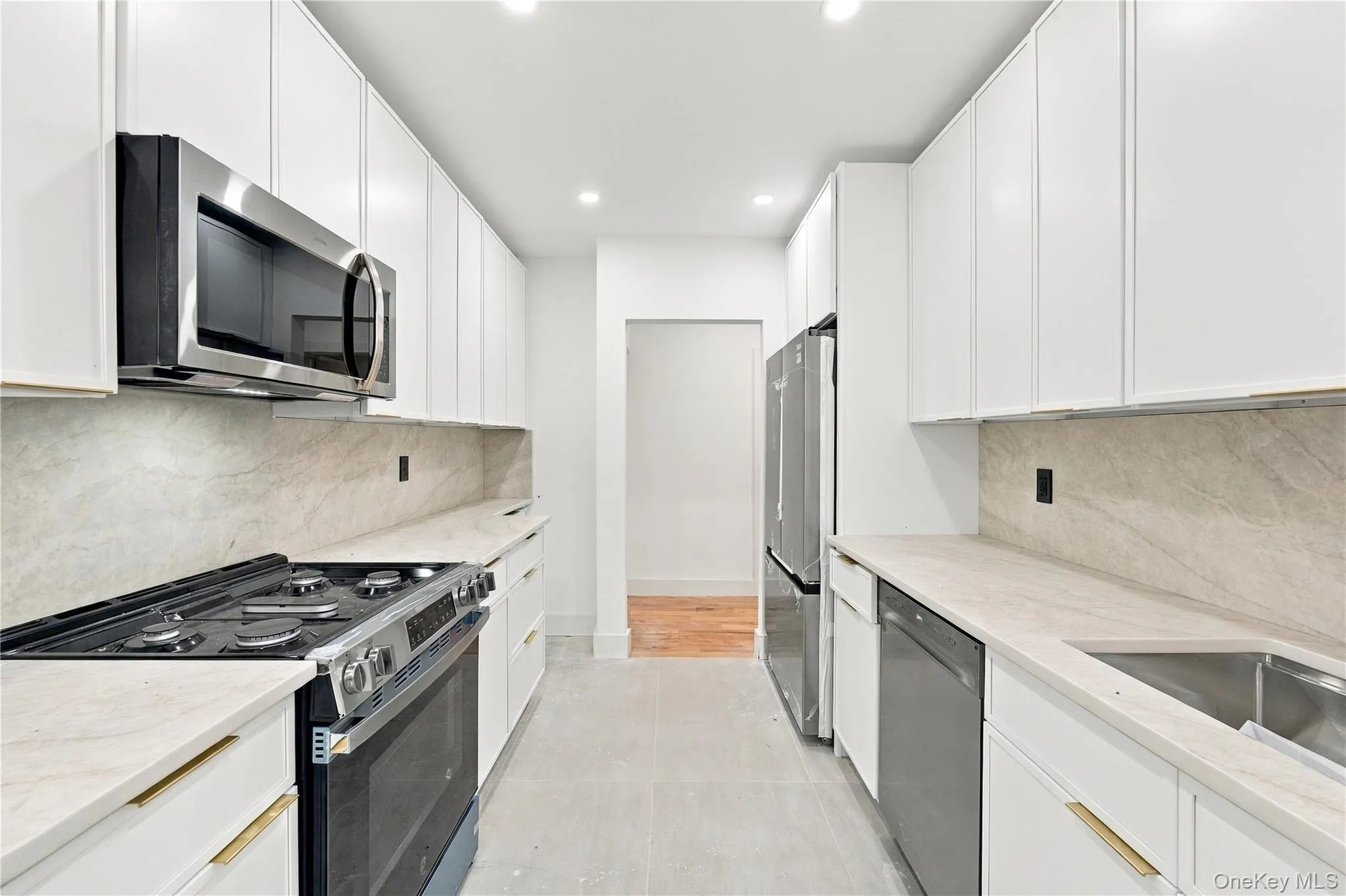 228-18 139th Avenue, New York, NY, 7 Bedrooms Bedrooms, 15 Rooms Rooms,4 BathroomsBathrooms,Residential,For Rent,139th,0,1056177 228-18 139th Avenue, New York, NY, 7 Bedrooms Bedrooms, 15 Rooms Rooms,4 BathroomsBathrooms,Residential,For Rent,139th,0,1056177