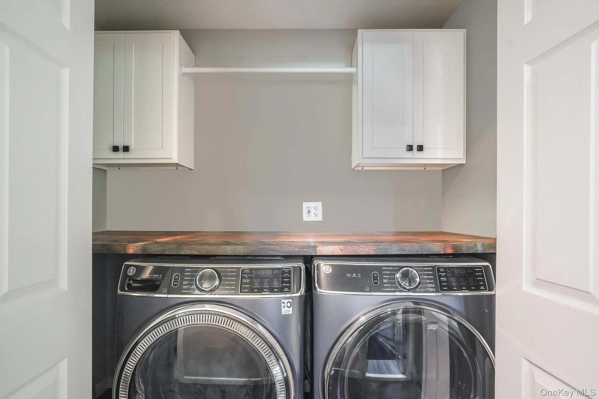 6 Pecan Valley Drive, Clarkstown, NY, 5 Bedrooms Bedrooms, 16 Rooms Rooms,3 BathroomsBathrooms,Residential,For Rent,Pecan Valley,0,1056180 6 Pecan Valley Drive, Clarkstown, NY, 5 Bedrooms Bedrooms, 16 Rooms Rooms,3 BathroomsBathrooms,Residential,For Rent,Pecan Valley,0,1056180