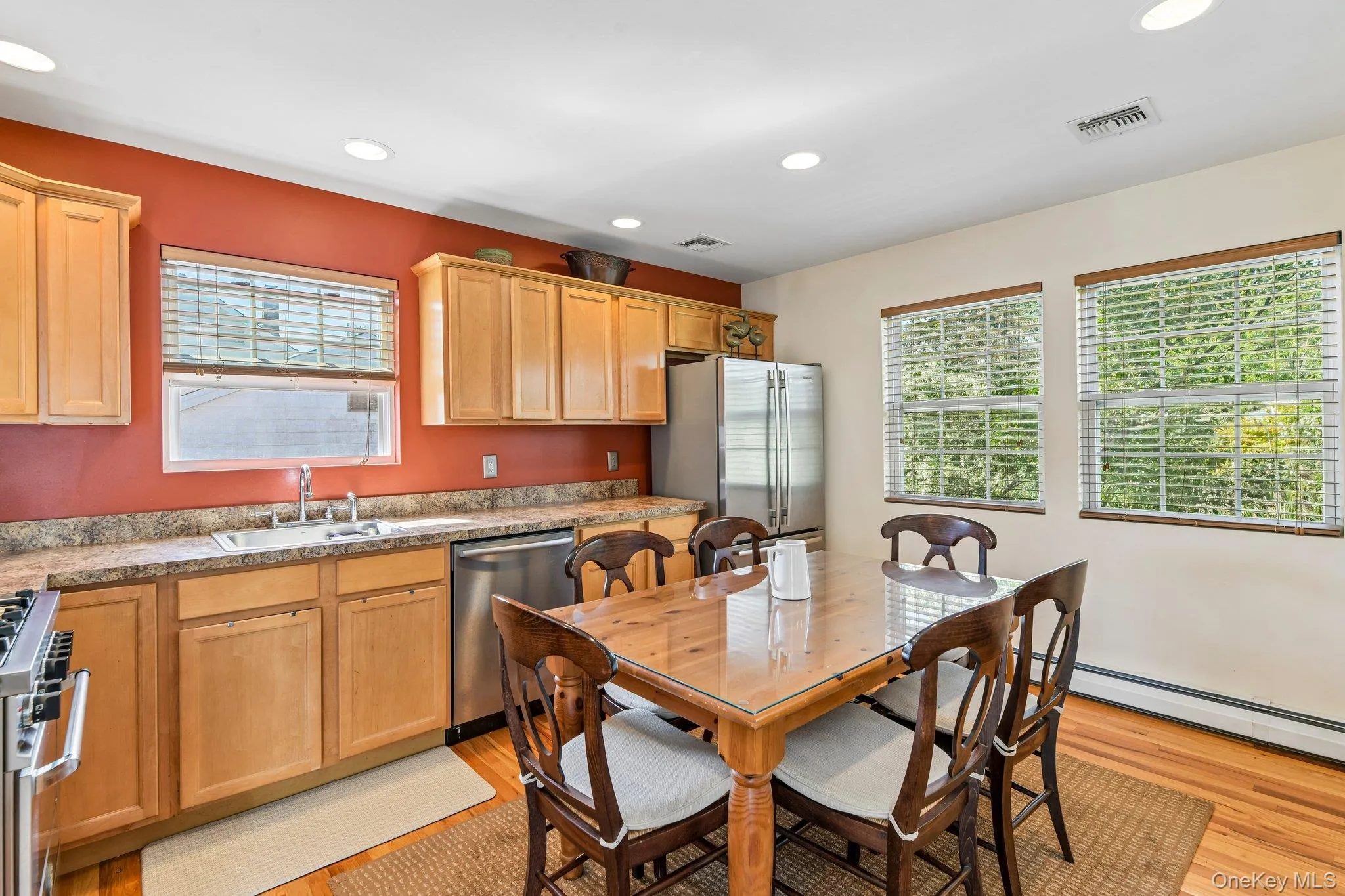 5 Martin Street, Hempstead, NY, 3 Bedrooms Bedrooms, 6 Rooms Rooms,1 BathroomBathrooms,Residential,For Rent,Martin,0,1056184 5 Martin Street, Hempstead, NY, 3 Bedrooms Bedrooms, 6 Rooms Rooms,1 BathroomBathrooms,Residential,For Rent,Martin,0,1056184