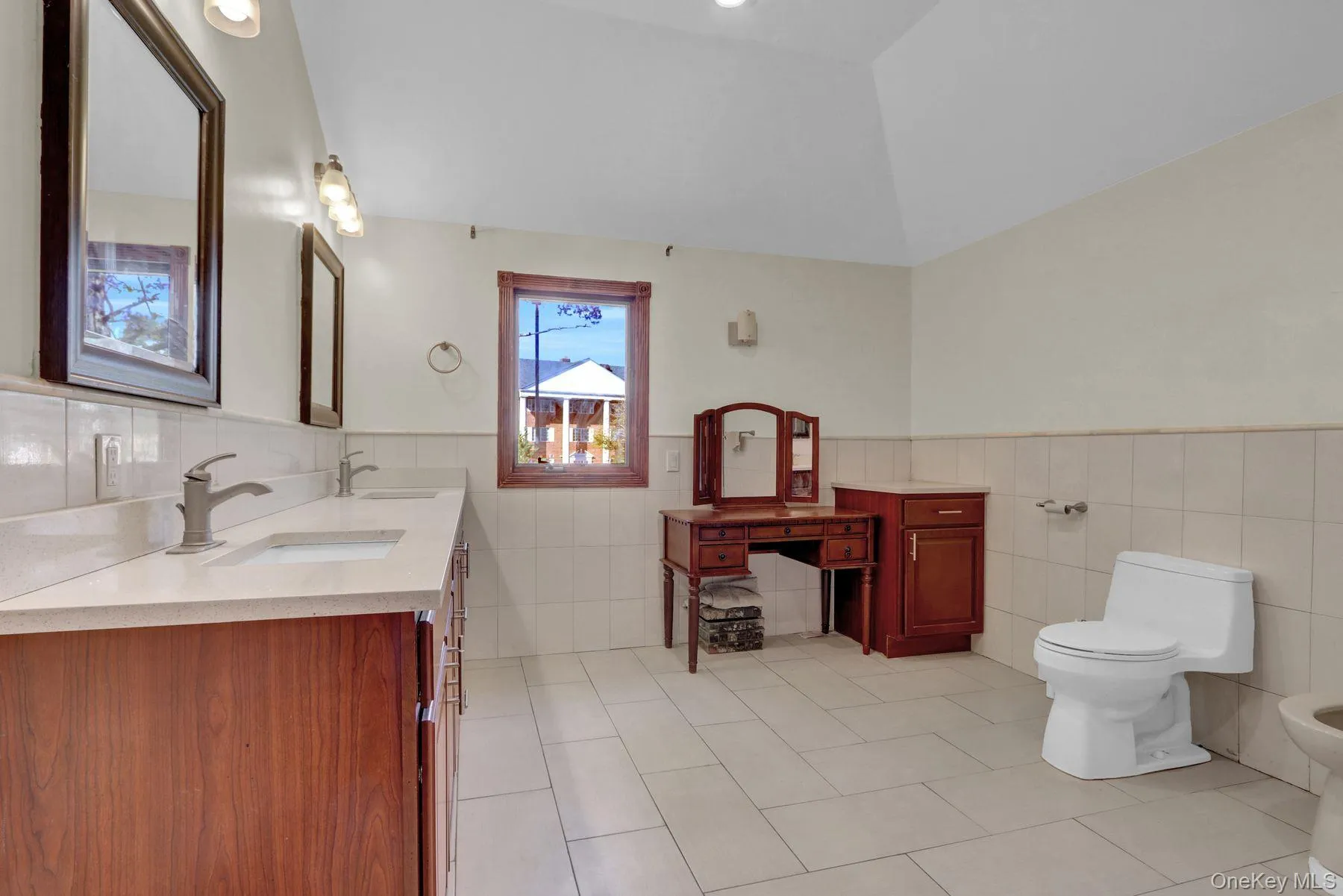 300 Ellen Place, Oyster Bay, NY, 5 Bedrooms Bedrooms, 9 Rooms Rooms,4 BathroomsBathrooms,Residential,For Rent,Ellen,0,1056185 300 Ellen Place, Oyster Bay, NY, 5 Bedrooms Bedrooms, 9 Rooms Rooms,4 BathroomsBathrooms,Residential,For Rent,Ellen,0,1056185