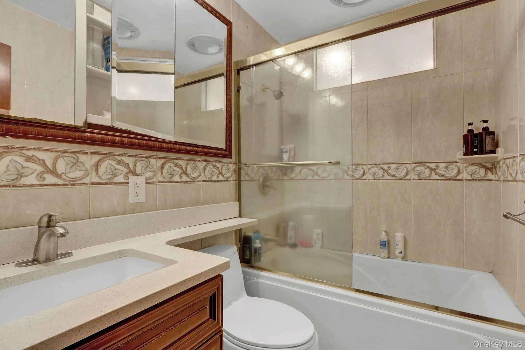 300 Ellen Place, Oyster Bay, NY, 5 Bedrooms Bedrooms, 9 Rooms Rooms,4 BathroomsBathrooms,Residential,For Rent,Ellen,0,1056185 300 Ellen Place, Oyster Bay, NY, 5 Bedrooms Bedrooms, 9 Rooms Rooms,4 BathroomsBathrooms,Residential,For Rent,Ellen,0,1056185