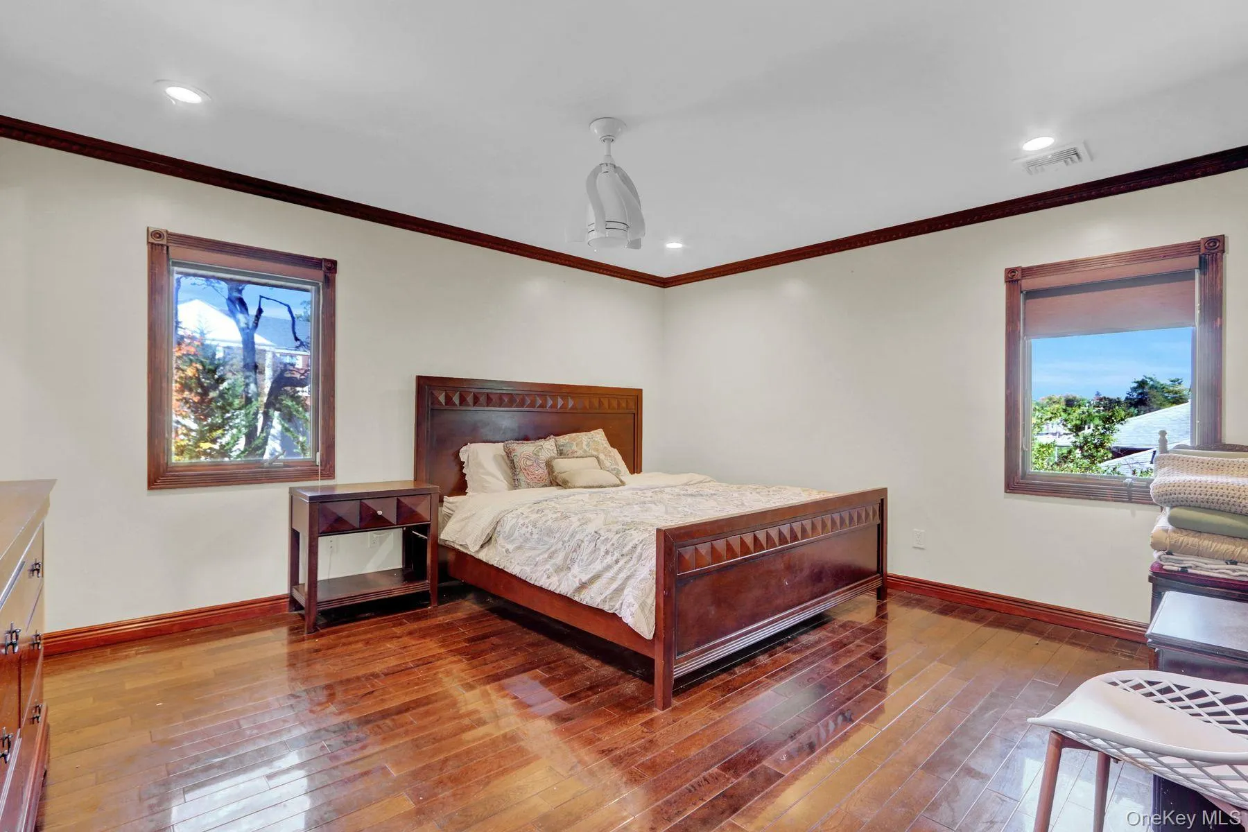 300 Ellen Place, Oyster Bay, NY, 5 Bedrooms Bedrooms, 9 Rooms Rooms,4 BathroomsBathrooms,Residential,For Rent,Ellen,0,1056185 300 Ellen Place, Oyster Bay, NY, 5 Bedrooms Bedrooms, 9 Rooms Rooms,4 BathroomsBathrooms,Residential,For Rent,Ellen,0,1056185
