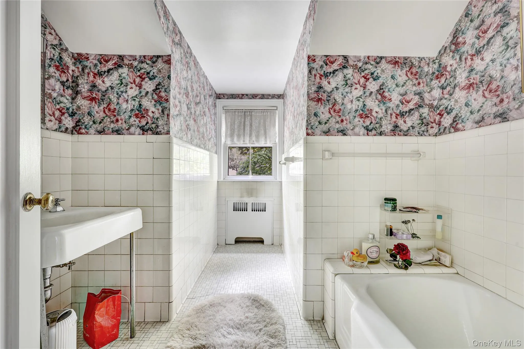 178 Schenck Circle, Hempstead, NY, 4 Bedrooms Bedrooms, 8 Rooms Rooms,3 BathroomsBathrooms,Residential,For Rent,Schenck,0,1056186 178 Schenck Circle, Hempstead, NY, 4 Bedrooms Bedrooms, 8 Rooms Rooms,3 BathroomsBathrooms,Residential,For Rent,Schenck,0,1056186