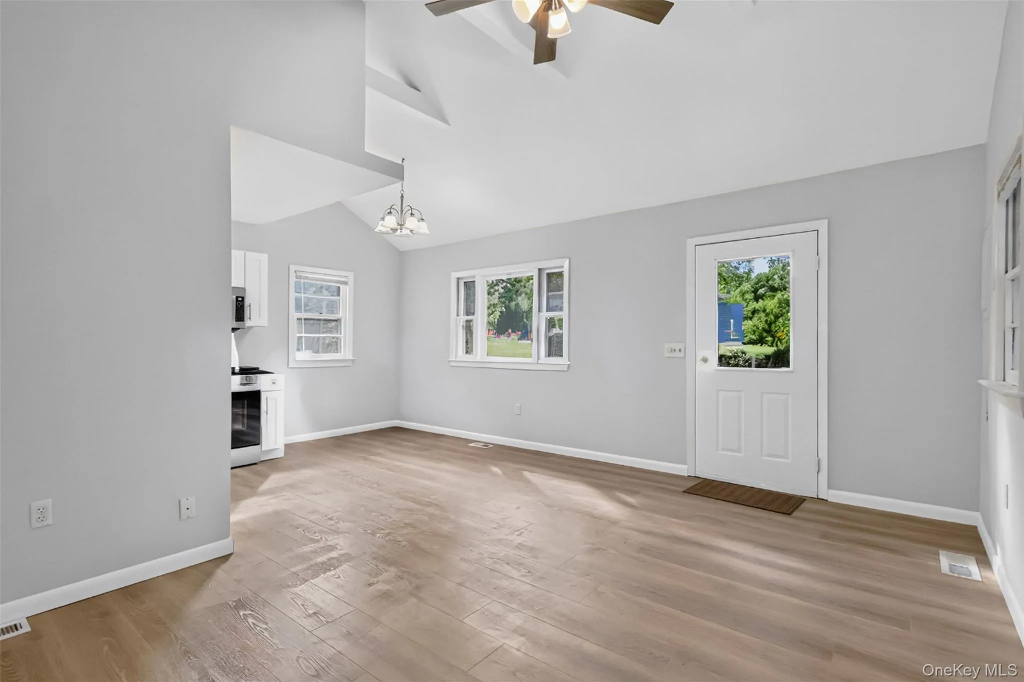 45 Lake Promenade, Brookhaven, NY, 2 Bedrooms Bedrooms, 5 Rooms Rooms,1 BathroomBathrooms,Residential,For Rent,Lake Promenade,0,1056187 45 Lake Promenade, Brookhaven, NY, 2 Bedrooms Bedrooms, 5 Rooms Rooms,1 BathroomBathrooms,Residential,For Rent,Lake Promenade,0,1056187