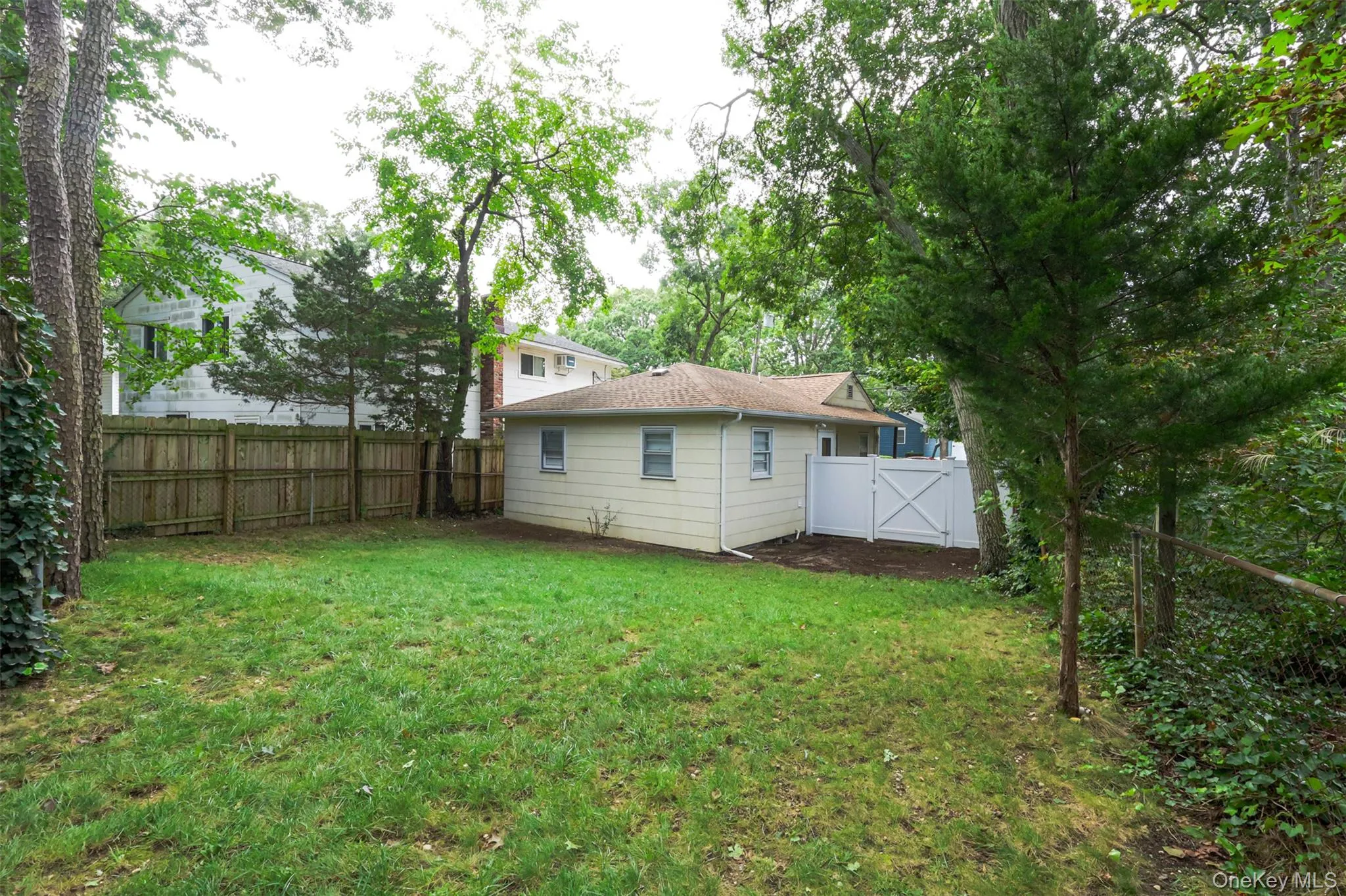 45 Lake Promenade, Brookhaven, NY, 2 Bedrooms Bedrooms, 5 Rooms Rooms,1 BathroomBathrooms,Residential,For Rent,Lake Promenade,0,1056187 45 Lake Promenade, Brookhaven, NY, 2 Bedrooms Bedrooms, 5 Rooms Rooms,1 BathroomBathrooms,Residential,For Rent,Lake Promenade,0,1056187