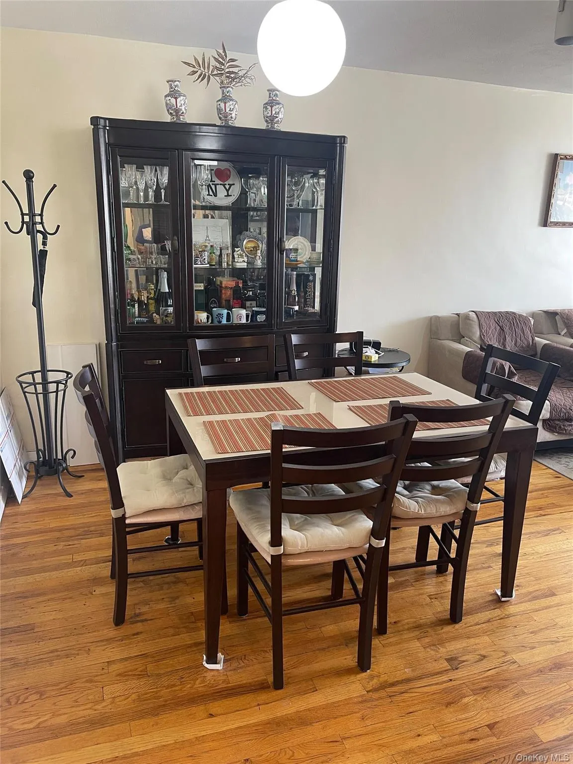 100-26 67 Road, New York, NY, 2 Bedrooms Bedrooms, 4 Rooms Rooms,1 BathroomBathrooms,Residential,For Rent,67 Road,0,1056190 100-26 67 Road, New York, NY, 2 Bedrooms Bedrooms, 4 Rooms Rooms,1 BathroomBathrooms,Residential,For Rent,67 Road,0,1056190