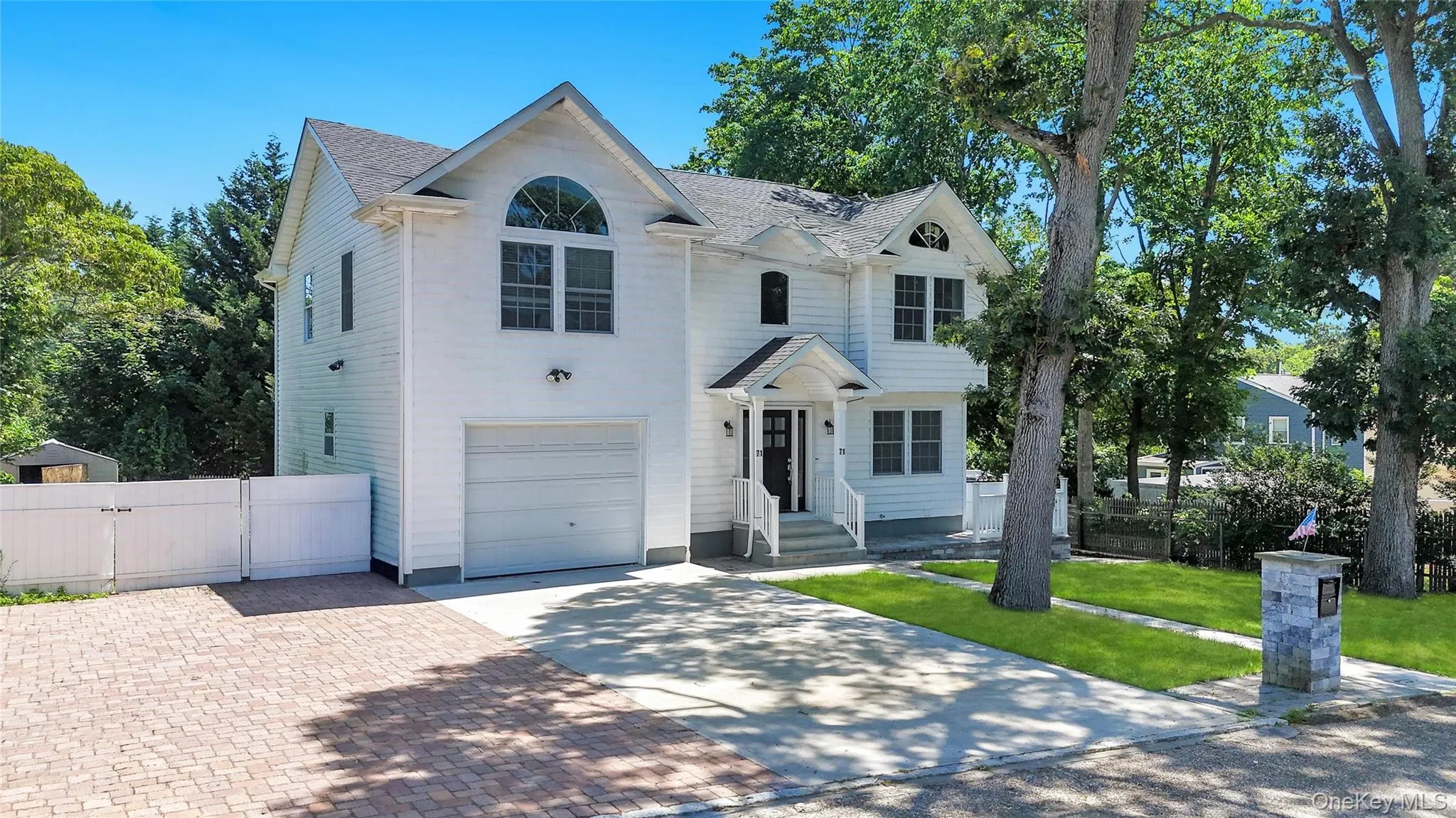 71 Penn Street, Brookhaven, NY, 6 Bedrooms Bedrooms, 9 Rooms Rooms,3 BathroomsBathrooms,Residential,For Rent,Penn,0,1056192 71 Penn Street, Brookhaven, NY, 6 Bedrooms Bedrooms, 9 Rooms Rooms,3 BathroomsBathrooms,Residential,For Rent,Penn,0,1056192