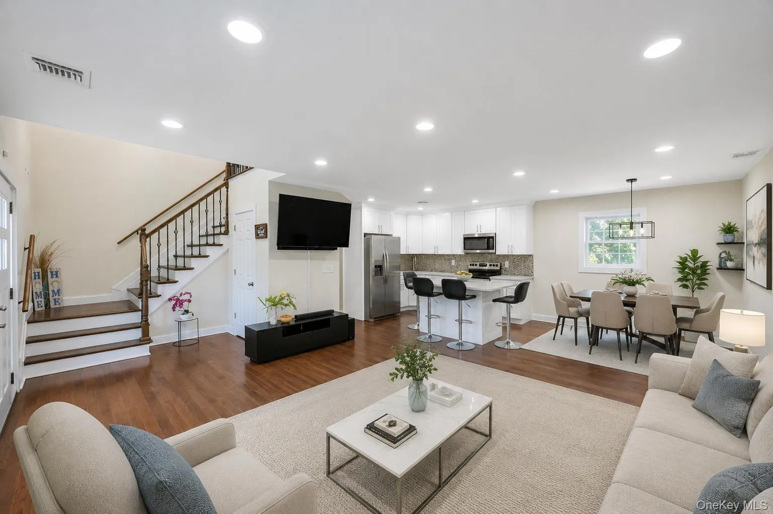 71 Penn Street, Brookhaven, NY, 6 Bedrooms Bedrooms, 9 Rooms Rooms,3 BathroomsBathrooms,Residential,For Rent,Penn,0,1056192 71 Penn Street, Brookhaven, NY, 6 Bedrooms Bedrooms, 9 Rooms Rooms,3 BathroomsBathrooms,Residential,For Rent,Penn,0,1056192