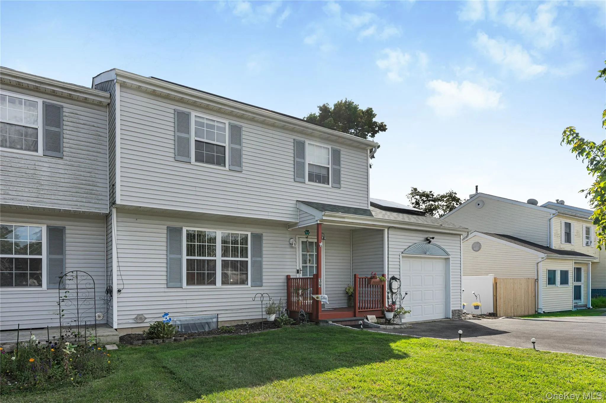 39 Elm Street, Islip, NY, 3 Bedrooms Bedrooms, 12 Rooms Rooms,2 BathroomsBathrooms,Residential,For Rent,Elm,0,1056201 39 Elm Street, Islip, NY, 3 Bedrooms Bedrooms, 12 Rooms Rooms,2 BathroomsBathrooms,Residential,For Rent,Elm,0,1056201