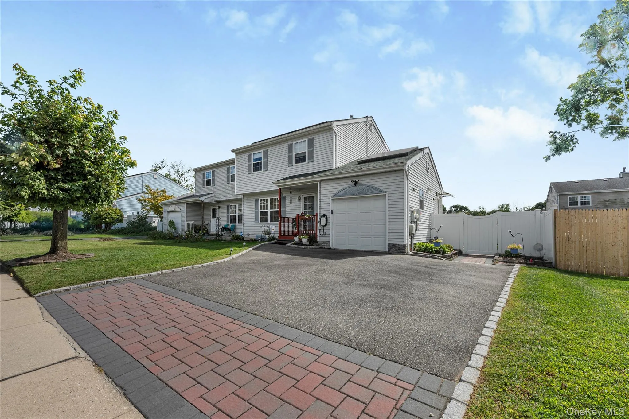 39 Elm Street, Islip, NY, 3 Bedrooms Bedrooms, 12 Rooms Rooms,2 BathroomsBathrooms,Residential,For Rent,Elm,0,1056201 39 Elm Street, Islip, NY, 3 Bedrooms Bedrooms, 12 Rooms Rooms,2 BathroomsBathrooms,Residential,For Rent,Elm,0,1056201