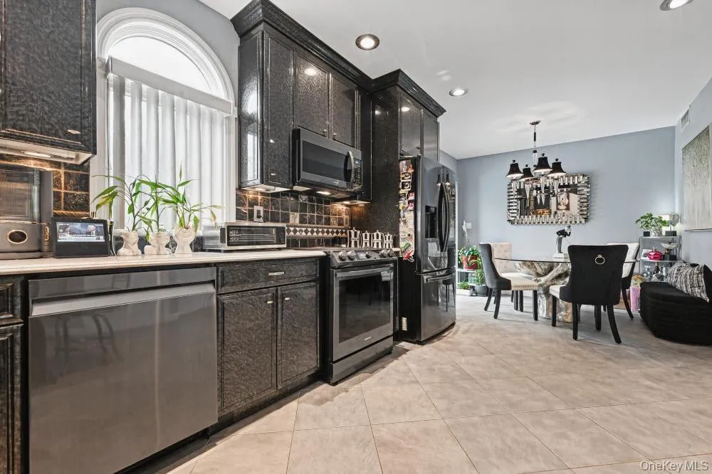 2555 Arleigh Road, Hempstead, NY, 5 Bedrooms Bedrooms, 8 Rooms Rooms,2 BathroomsBathrooms,Residential,For Rent,Arleigh,0,1056204 2555 Arleigh Road, Hempstead, NY, 5 Bedrooms Bedrooms, 8 Rooms Rooms,2 BathroomsBathrooms,Residential,For Rent,Arleigh,0,1056204