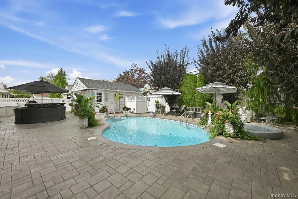 2555 Arleigh Road, Hempstead, NY, 5 Bedrooms Bedrooms, 8 Rooms Rooms,2 BathroomsBathrooms,Residential,For Rent,Arleigh,0,1056204 2555 Arleigh Road, Hempstead, NY, 5 Bedrooms Bedrooms, 8 Rooms Rooms,2 BathroomsBathrooms,Residential,For Rent,Arleigh,0,1056204