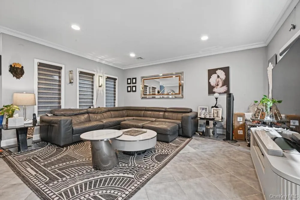 2555 Arleigh Road, Hempstead, NY, 5 Bedrooms Bedrooms, 8 Rooms Rooms,2 BathroomsBathrooms,Residential,For Rent,Arleigh,0,1056204 2555 Arleigh Road, Hempstead, NY, 5 Bedrooms Bedrooms, 8 Rooms Rooms,2 BathroomsBathrooms,Residential,For Rent,Arleigh,0,1056204