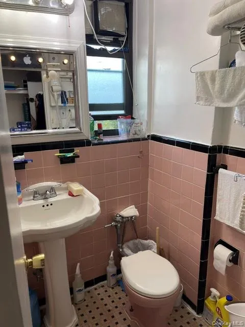 38-15 149th Street, New York, NY, 2 Bedrooms Bedrooms, 4 Rooms Rooms,1 BathroomBathrooms,Residential,For Rent,149th,0,1056206 38-15 149th Street, New York, NY, 2 Bedrooms Bedrooms, 4 Rooms Rooms,1 BathroomBathrooms,Residential,For Rent,149th,0,1056206
