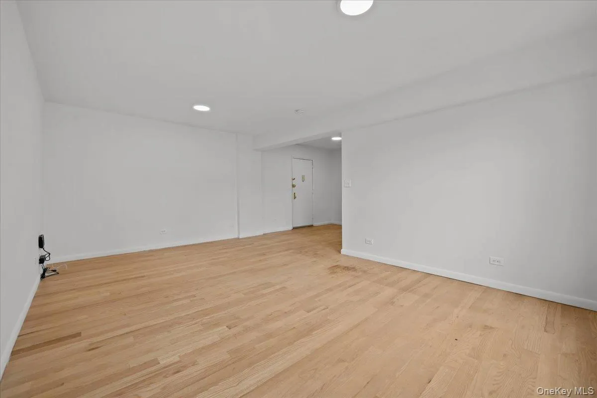 601 Kappock Street, New York, NY, 3 Rooms Rooms,1 BathroomBathrooms,Residential,For Rent,Kappock,0,1056213 601 Kappock Street, New York, NY, 3 Rooms Rooms,1 BathroomBathrooms,Residential,For Rent,Kappock,0,1056213
