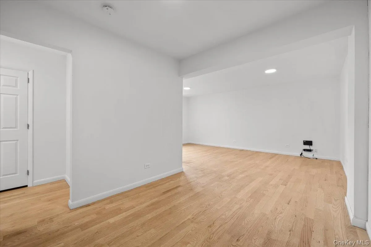 601 Kappock Street, New York, NY, 3 Rooms Rooms,1 BathroomBathrooms,Residential,For Rent,Kappock,0,1056213 601 Kappock Street, New York, NY, 3 Rooms Rooms,1 BathroomBathrooms,Residential,For Rent,Kappock,0,1056213