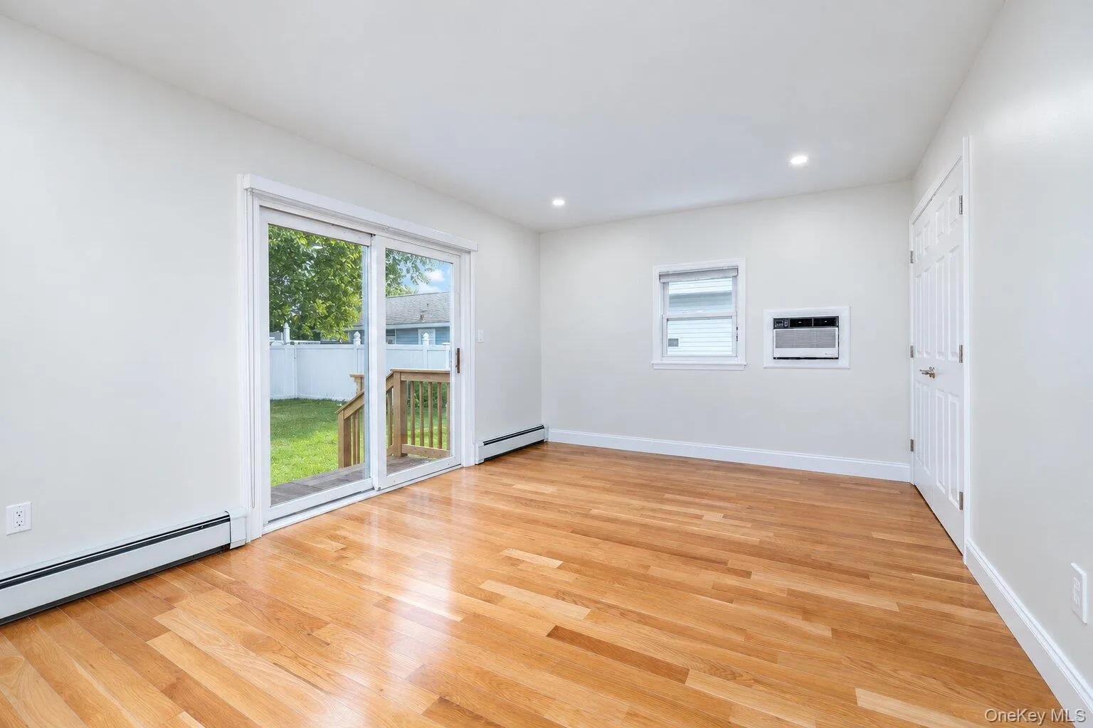 25 Nicholas Avenue, Hempstead, NY, 1 Bedroom Bedrooms, 4 Room Rooms,1 BathroomBathrooms,Residential Lease,For Rent,Nicholas,0,1056219 25 Nicholas Avenue, Hempstead, NY, 1 Bedroom Bedrooms, 4 Room Rooms,1 BathroomBathrooms,Residential Lease,For Rent,Nicholas,0,1056219