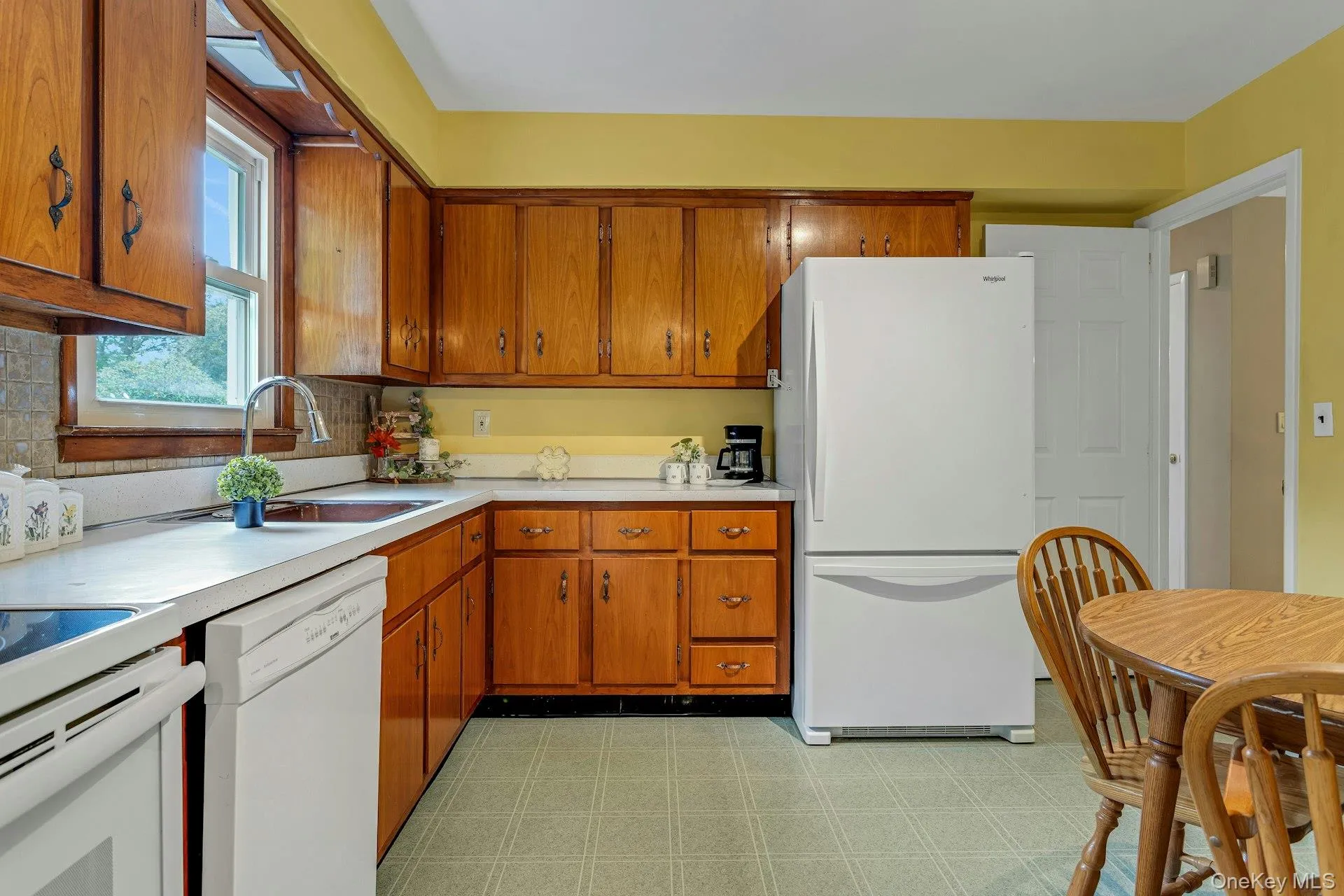 94 Overlook Drive, Carmel, NY, 3 Bedrooms Bedrooms, 7 Rooms Rooms,2 BathroomsBathrooms,Residential,For Rent,Overlook,0,1056225 94 Overlook Drive, Carmel, NY, 3 Bedrooms Bedrooms, 7 Rooms Rooms,2 BathroomsBathrooms,Residential,For Rent,Overlook,0,1056225