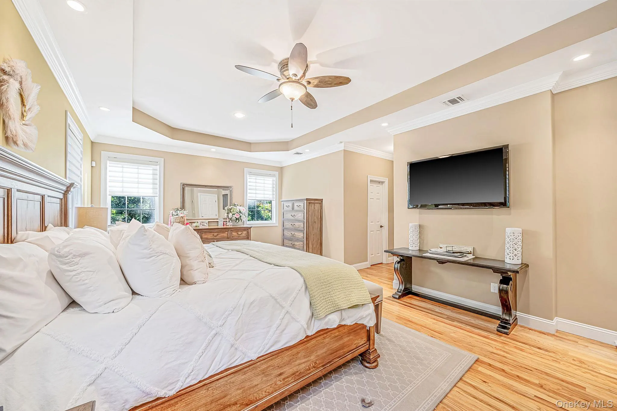 10 Privet Court, Smithtown, NY, 4 Bedrooms Bedrooms, 12 Rooms Rooms,2 BathroomsBathrooms,Residential,For Rent,Privet,0,1056231 10 Privet Court, Smithtown, NY, 4 Bedrooms Bedrooms, 12 Rooms Rooms,2 BathroomsBathrooms,Residential,For Rent,Privet,0,1056231
