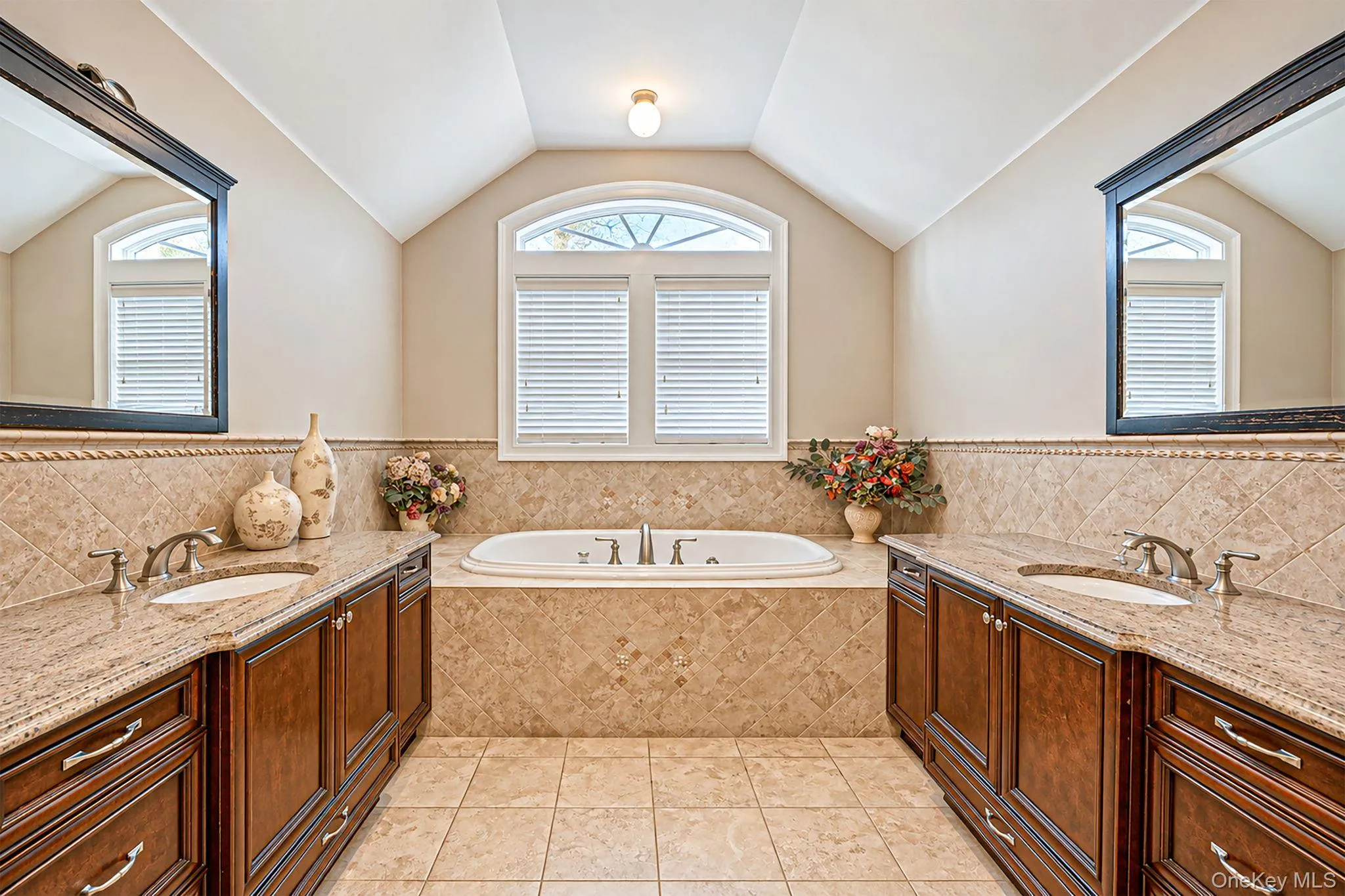 10 Privet Court, Smithtown, NY, 4 Bedrooms Bedrooms, 12 Rooms Rooms,2 BathroomsBathrooms,Residential,For Rent,Privet,0,1056231 10 Privet Court, Smithtown, NY, 4 Bedrooms Bedrooms, 12 Rooms Rooms,2 BathroomsBathrooms,Residential,For Rent,Privet,0,1056231