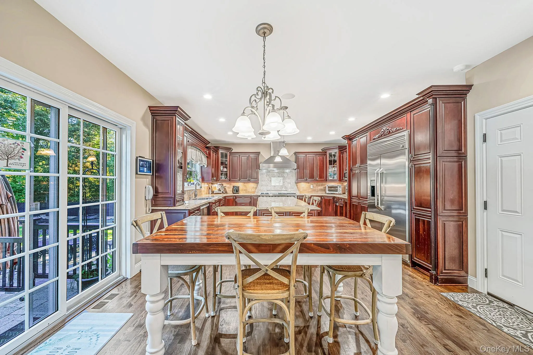 10 Privet Court, Smithtown, NY, 4 Bedrooms Bedrooms, 12 Rooms Rooms,2 BathroomsBathrooms,Residential,For Rent,Privet,0,1056231 10 Privet Court, Smithtown, NY, 4 Bedrooms Bedrooms, 12 Rooms Rooms,2 BathroomsBathrooms,Residential,For Rent,Privet,0,1056231