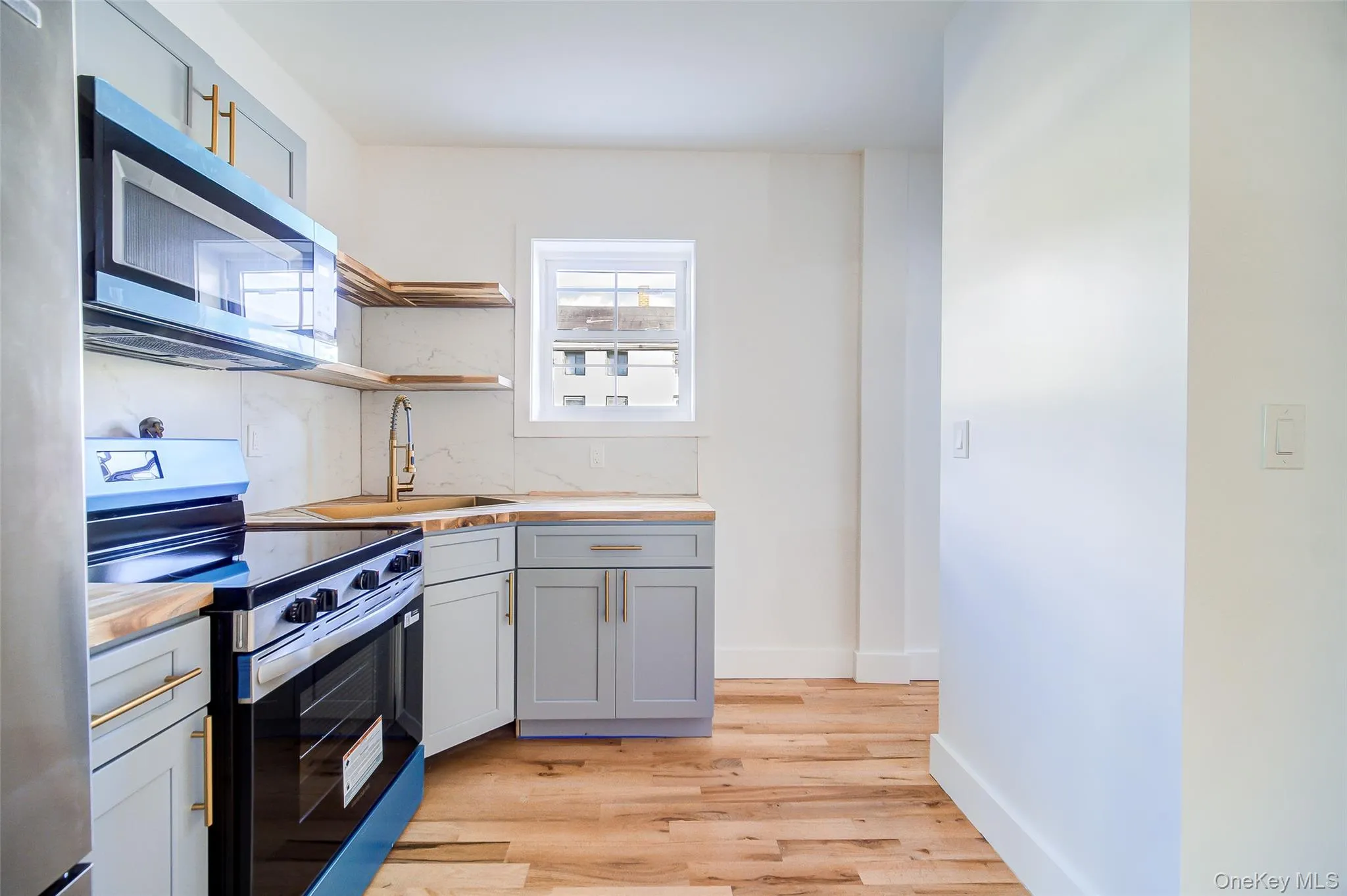 258 State Street, Hudson, NY, 2 Rooms Rooms,1 BathroomBathrooms,Residential Lease,For Rent,State,0,1056238 258 State Street, Hudson, NY, 2 Rooms Rooms,1 BathroomBathrooms,Residential Lease,For Rent,State,0,1056238