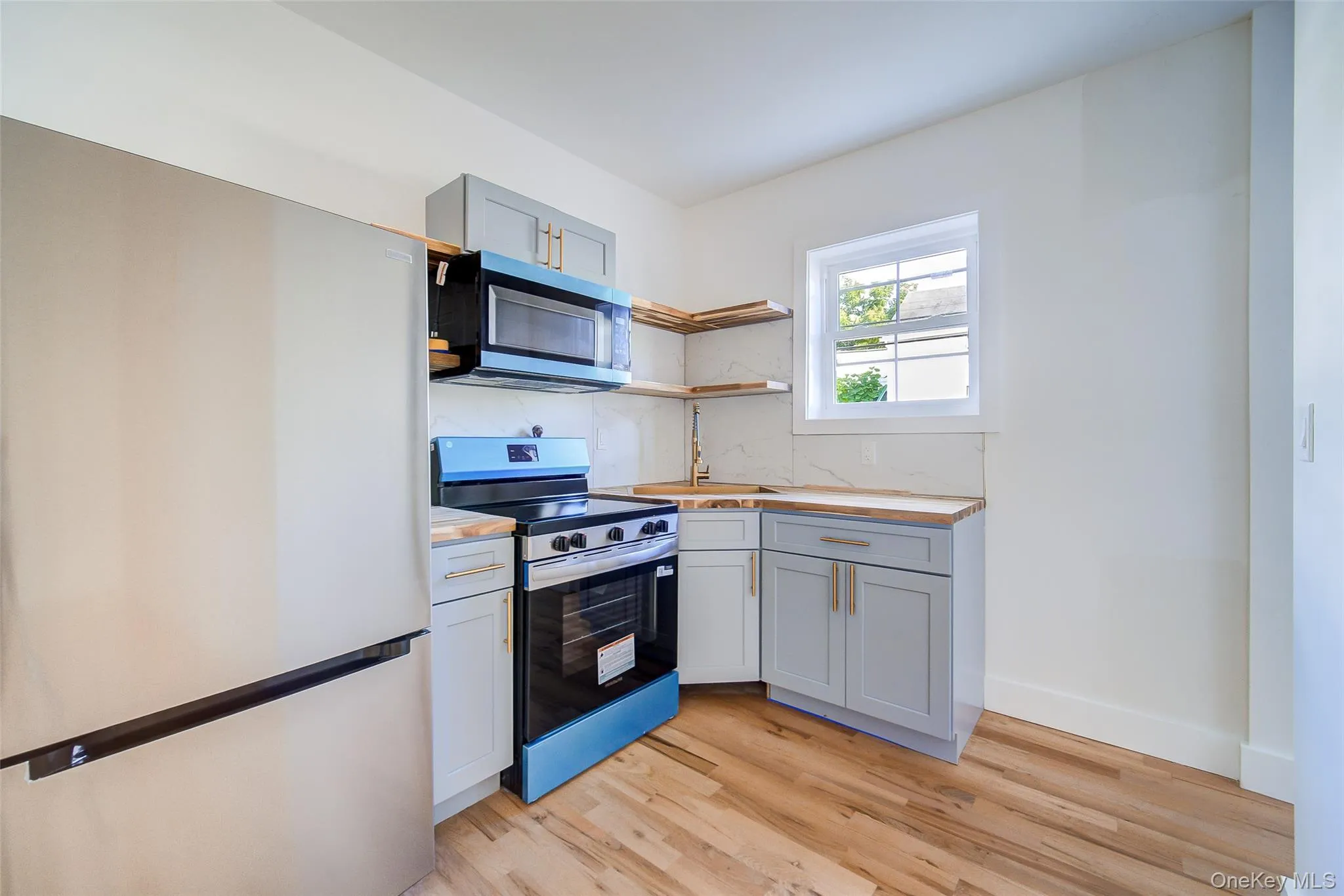 258 State Street, Hudson, NY, 2 Rooms Rooms,1 BathroomBathrooms,Residential Lease,For Rent,State,0,1056238 258 State Street, Hudson, NY, 2 Rooms Rooms,1 BathroomBathrooms,Residential Lease,For Rent,State,0,1056238