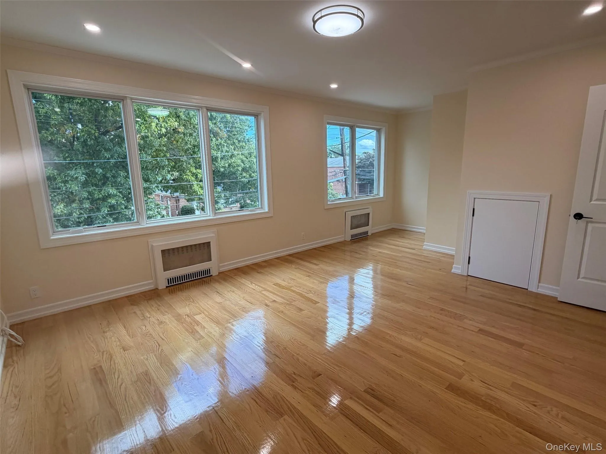 164-16 75th Road, New York, NY, 3 Bedrooms Bedrooms, 8 Rooms Rooms,2 BathroomsBathrooms,Residential Lease,For Rent,75th,0,1056240 164-16 75th Road, New York, NY, 3 Bedrooms Bedrooms, 8 Rooms Rooms,2 BathroomsBathrooms,Residential Lease,For Rent,75th,0,1056240