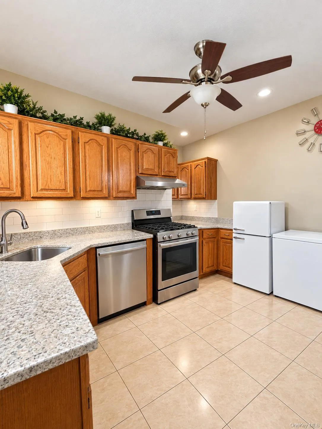 641 51st Street, New York, NY, 3 Bedrooms Bedrooms, 6 Rooms Rooms,1 BathroomBathrooms,Residential,For Rent,51st,0,1056246 641 51st Street, New York, NY, 3 Bedrooms Bedrooms, 6 Rooms Rooms,1 BathroomBathrooms,Residential,For Rent,51st,0,1056246