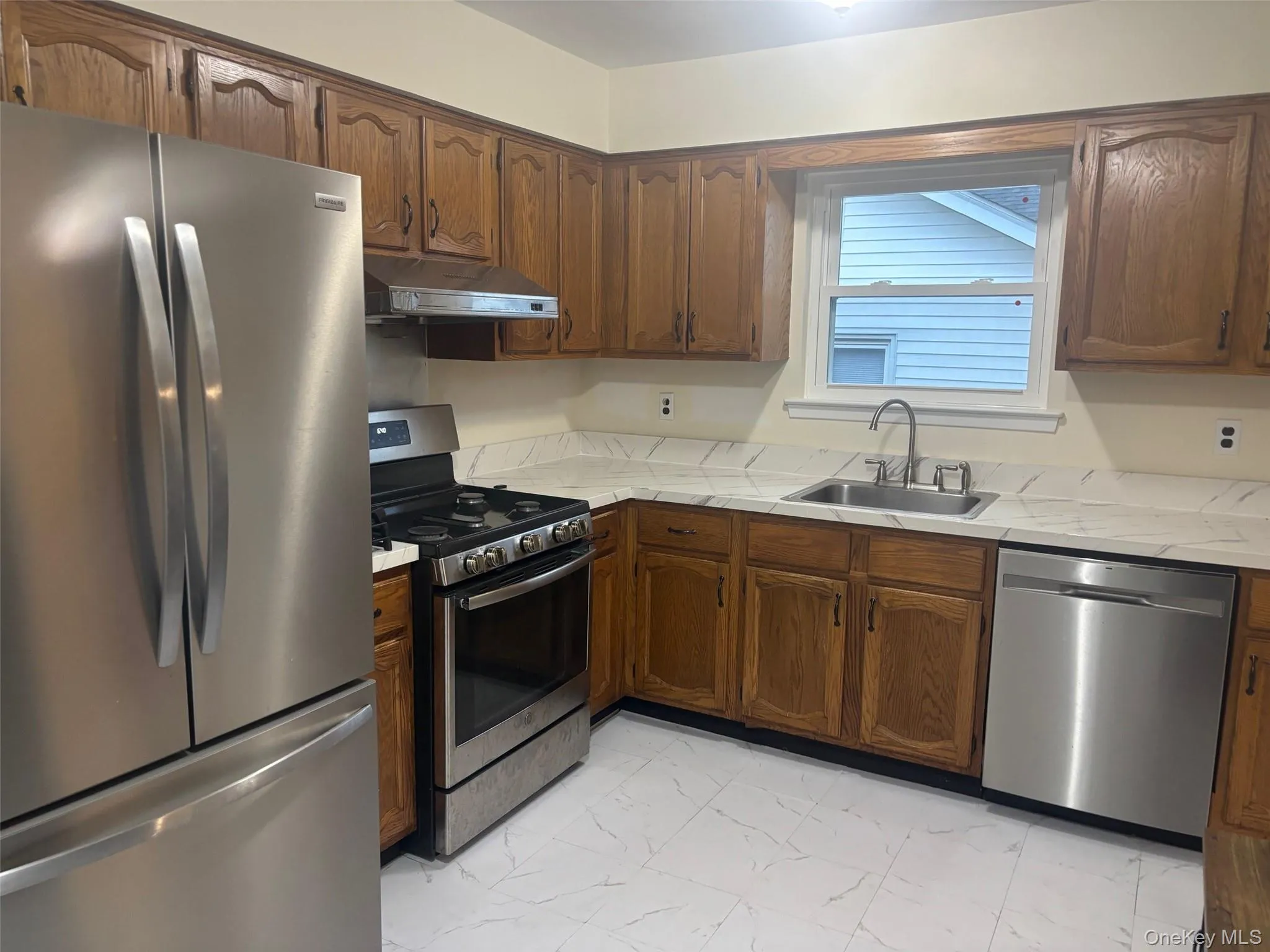 115 Park Avenue, Oyster Bay, NY, 3 Bedrooms Bedrooms, 6 Rooms Rooms,1 BathroomBathrooms,Residential Lease,For Rent,Park,0,1056247 115 Park Avenue, Oyster Bay, NY, 3 Bedrooms Bedrooms, 6 Rooms Rooms,1 BathroomBathrooms,Residential Lease,For Rent,Park,0,1056247
