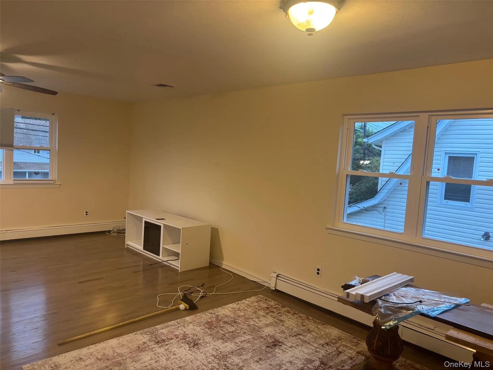 115 Park Avenue, Oyster Bay, NY, 3 Bedrooms Bedrooms, 6 Rooms Rooms,1 BathroomBathrooms,Residential Lease,For Rent,Park,0,1056247 115 Park Avenue, Oyster Bay, NY, 3 Bedrooms Bedrooms, 6 Rooms Rooms,1 BathroomBathrooms,Residential Lease,For Rent,Park,0,1056247