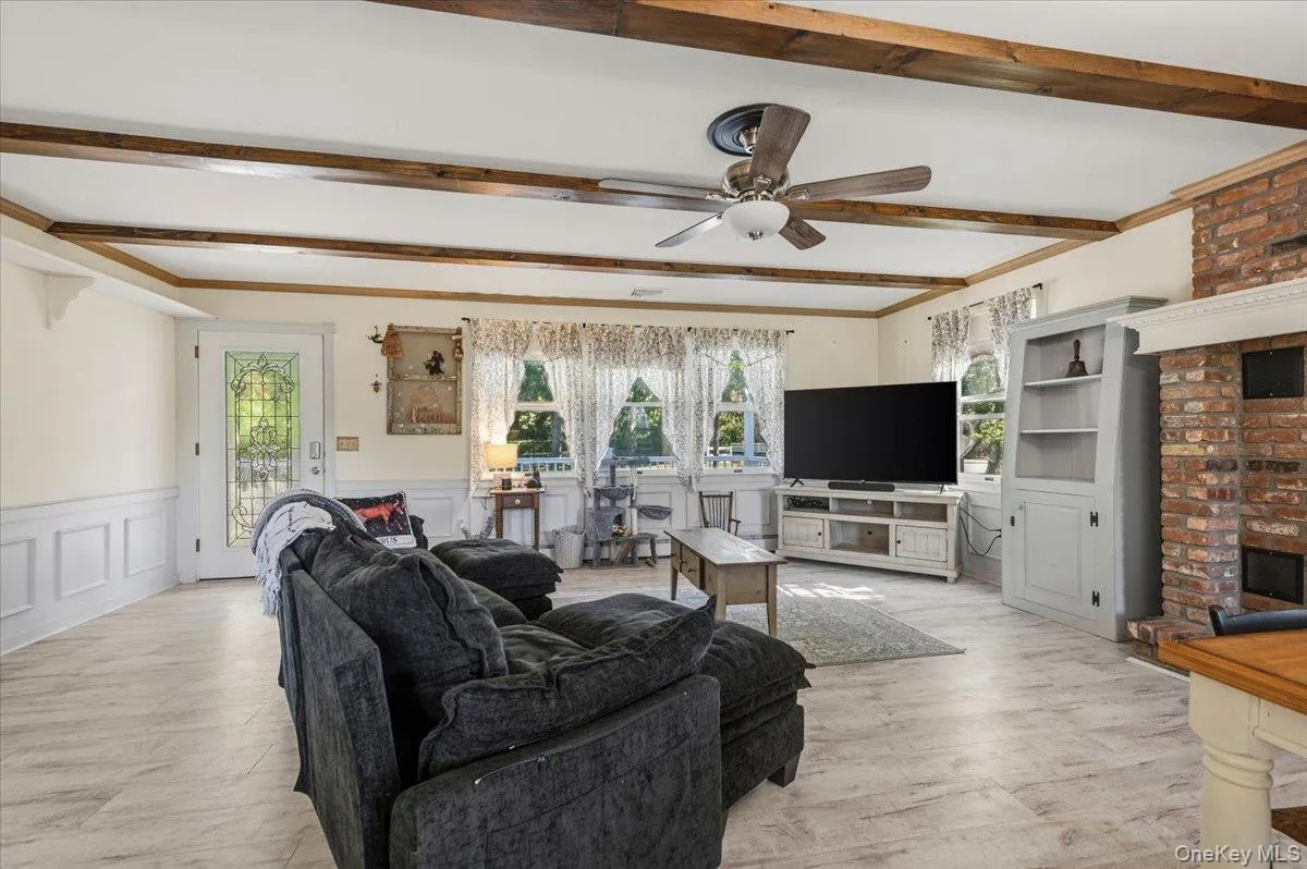 2000 Westphalia Road, Southold, NY, 3 Bedrooms Bedrooms, 11 Rooms Rooms,1 BathroomBathrooms,Residential,For Rent,Westphalia,0,1056248 2000 Westphalia Road, Southold, NY, 3 Bedrooms Bedrooms, 11 Rooms Rooms,1 BathroomBathrooms,Residential,For Rent,Westphalia,0,1056248