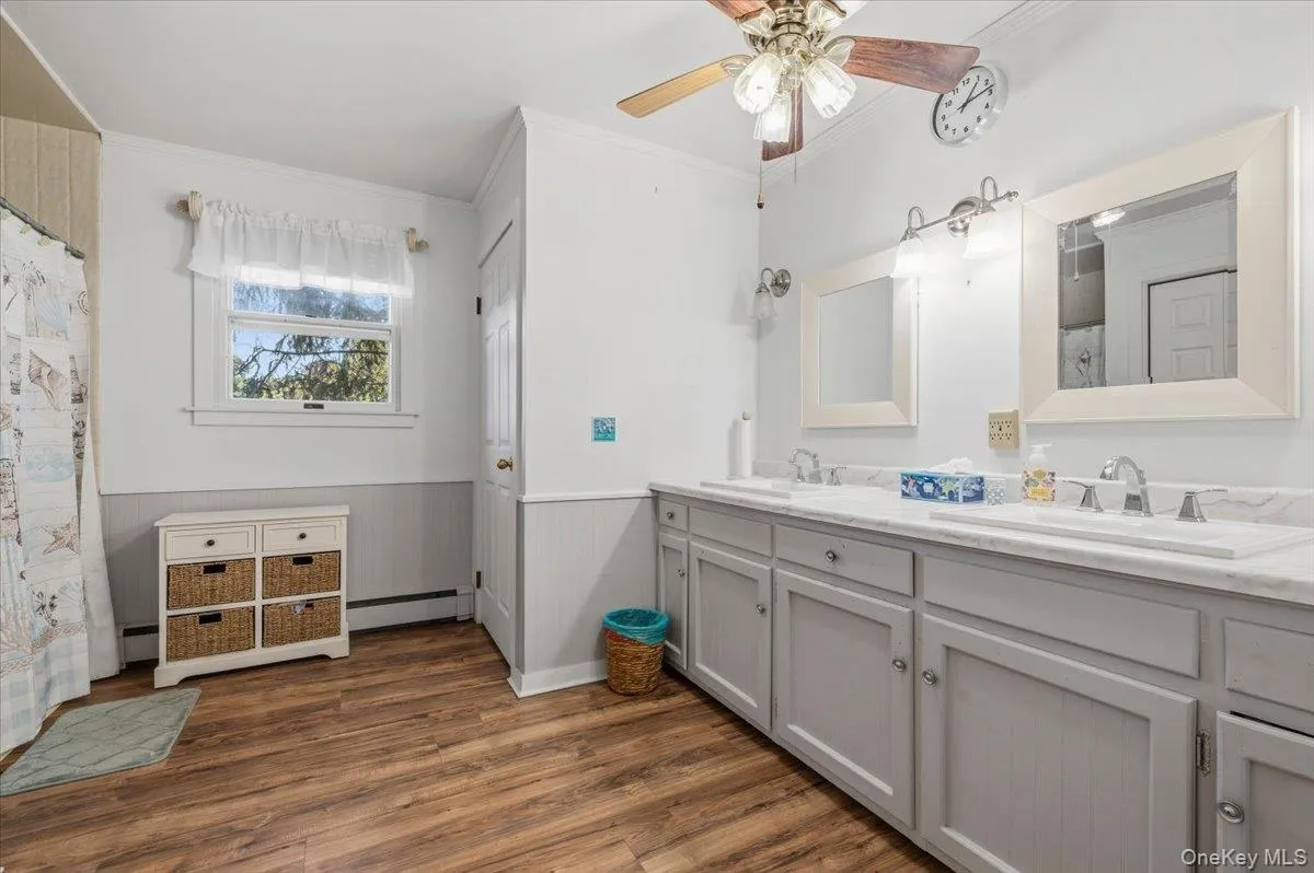 2000 Westphalia Road, Southold, NY, 3 Bedrooms Bedrooms, 11 Rooms Rooms,1 BathroomBathrooms,Residential,For Rent,Westphalia,0,1056248 2000 Westphalia Road, Southold, NY, 3 Bedrooms Bedrooms, 11 Rooms Rooms,1 BathroomBathrooms,Residential,For Rent,Westphalia,0,1056248