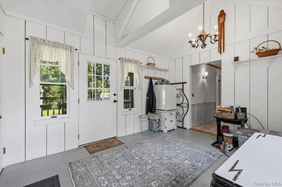 2000 Westphalia Road, Southold, NY, 3 Bedrooms Bedrooms, 11 Rooms Rooms,1 BathroomBathrooms,Residential,For Rent,Westphalia,0,1056248 2000 Westphalia Road, Southold, NY, 3 Bedrooms Bedrooms, 11 Rooms Rooms,1 BathroomBathrooms,Residential,For Rent,Westphalia,0,1056248