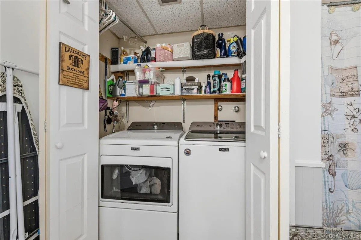 2000 Westphalia Road, Southold, NY, 3 Bedrooms Bedrooms, 11 Rooms Rooms,1 BathroomBathrooms,Residential,For Rent,Westphalia,0,1056248 2000 Westphalia Road, Southold, NY, 3 Bedrooms Bedrooms, 11 Rooms Rooms,1 BathroomBathrooms,Residential,For Rent,Westphalia,0,1056248