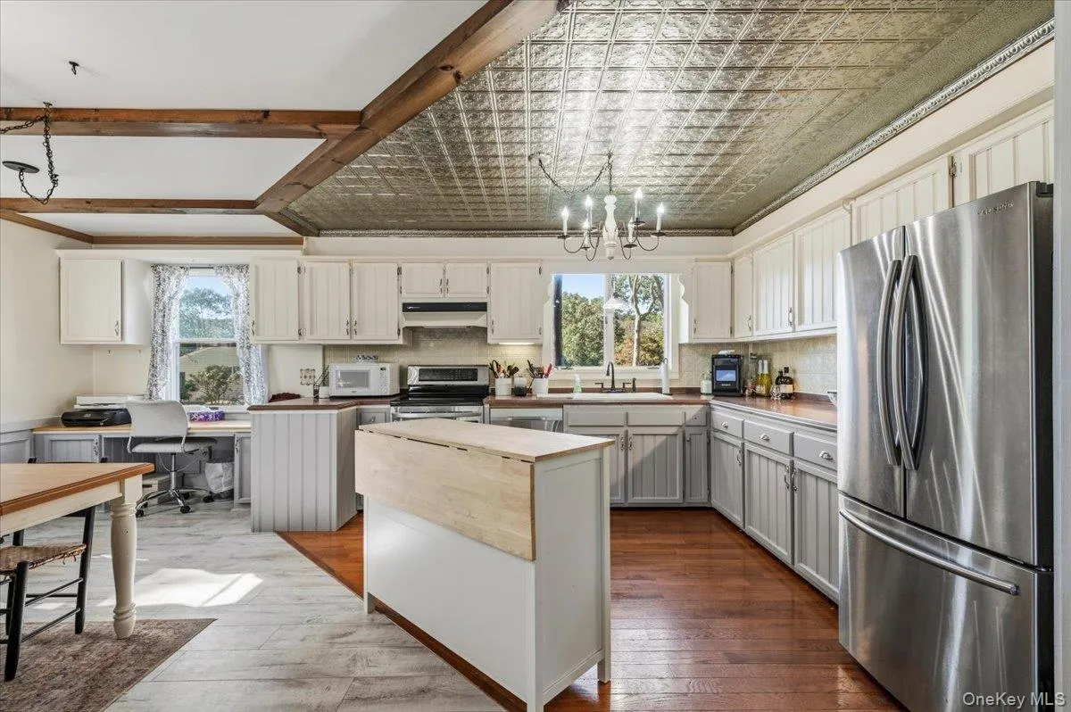 2000 Westphalia Road, Southold, NY, 3 Bedrooms Bedrooms, 11 Rooms Rooms,1 BathroomBathrooms,Residential,For Rent,Westphalia,0,1056248 2000 Westphalia Road, Southold, NY, 3 Bedrooms Bedrooms, 11 Rooms Rooms,1 BathroomBathrooms,Residential,For Rent,Westphalia,0,1056248