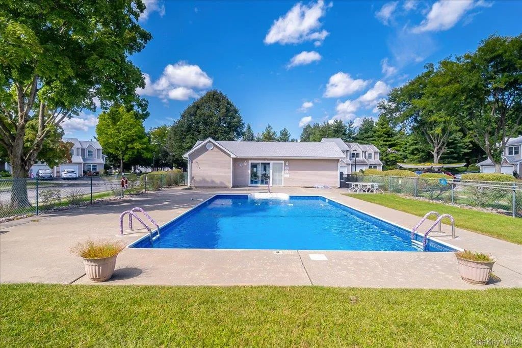 47 Deer Crossing Drive, Fishkill, NY, 2 Bedrooms Bedrooms, 7 Rooms Rooms,2 BathroomsBathrooms,Residential,For Rent,Deer Crossing,0,1056249 47 Deer Crossing Drive, Fishkill, NY, 2 Bedrooms Bedrooms, 7 Rooms Rooms,2 BathroomsBathrooms,Residential,For Rent,Deer Crossing,0,1056249
